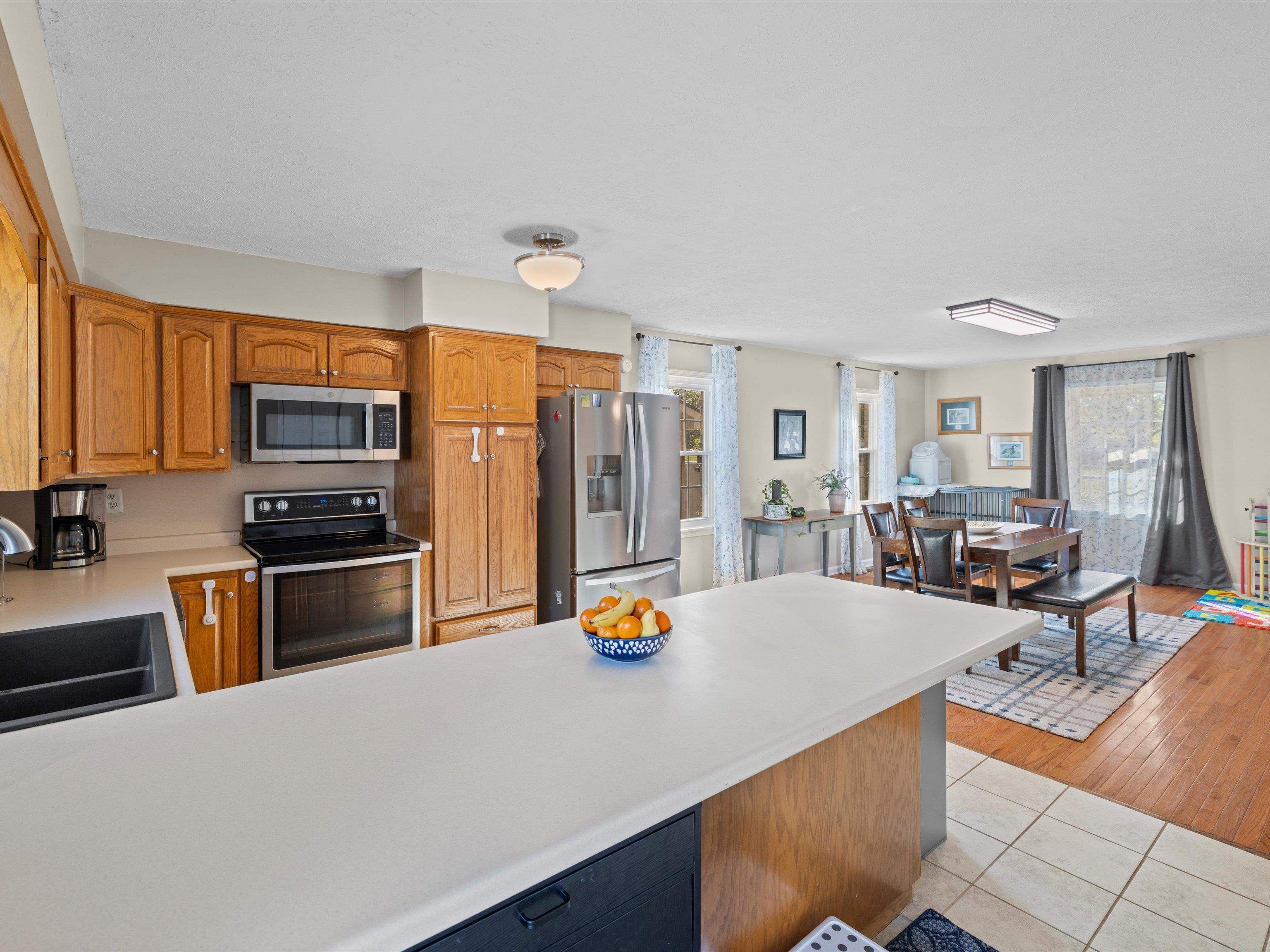 235 Beeny Road, Manitou, Kentucky 42436, 4 Bedrooms Bedrooms, ,2 BathroomsBathrooms,Single Family Residence,For Sale,Beeny Road,93335