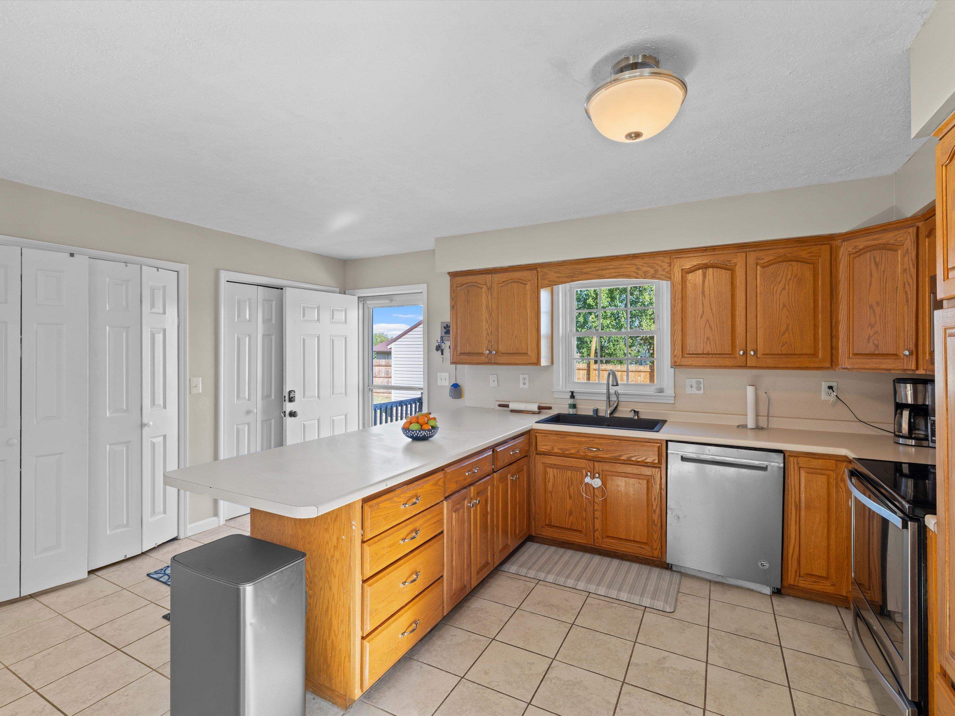 235 Beeny Road, Manitou, Kentucky 42436, 4 Bedrooms Bedrooms, ,2 BathroomsBathrooms,Single Family Residence,For Sale,Beeny Road,93335
