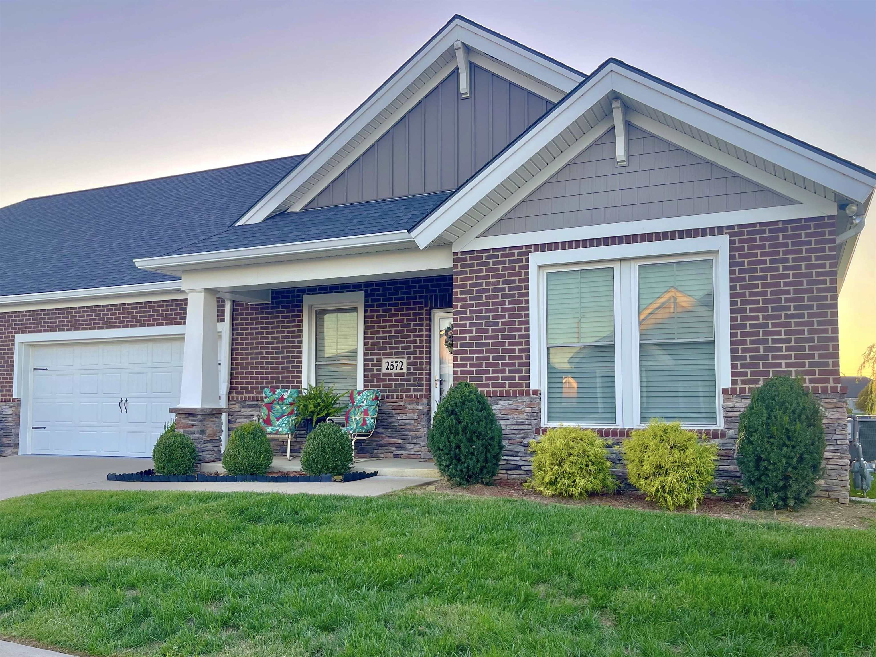 2572 Watson Circle, Owensboro, Kentucky 42301, 2 Bedrooms Bedrooms, ,2 BathroomsBathrooms,Single Family Residence,For Sale,Watson Circle,93336