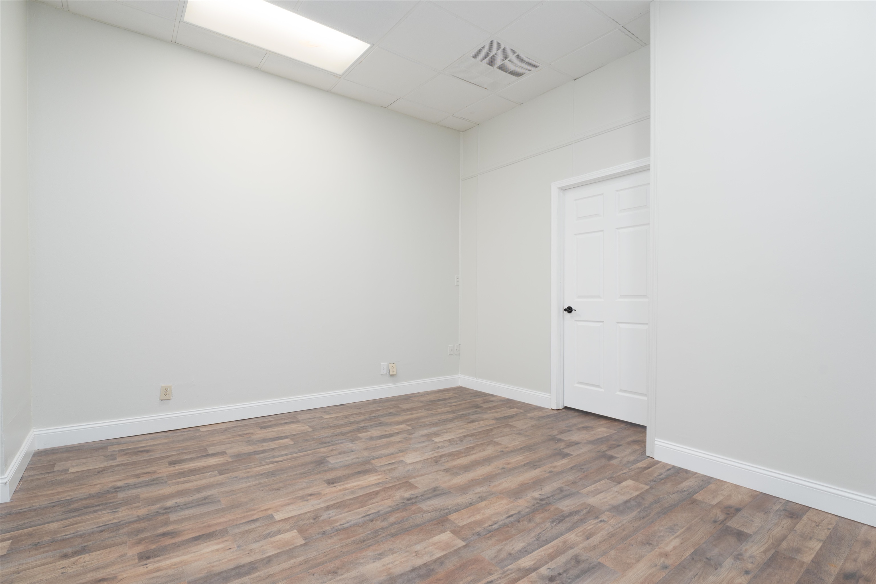 201 Salem Dr Suite C, Owensboro, Kentucky 42303, ,Business,For Sale,Salem Dr Suite C,93337