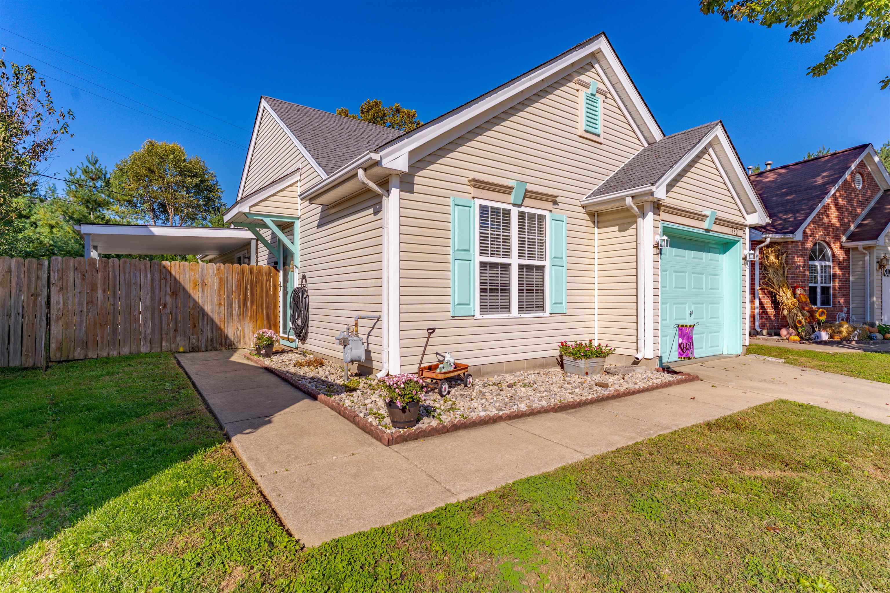 932 Millcreek Drive, Henderson, Kentucky 42420, 2 Bedrooms Bedrooms, ,2 BathroomsBathrooms,Single Family Residence,For Sale,Millcreek Drive,93340