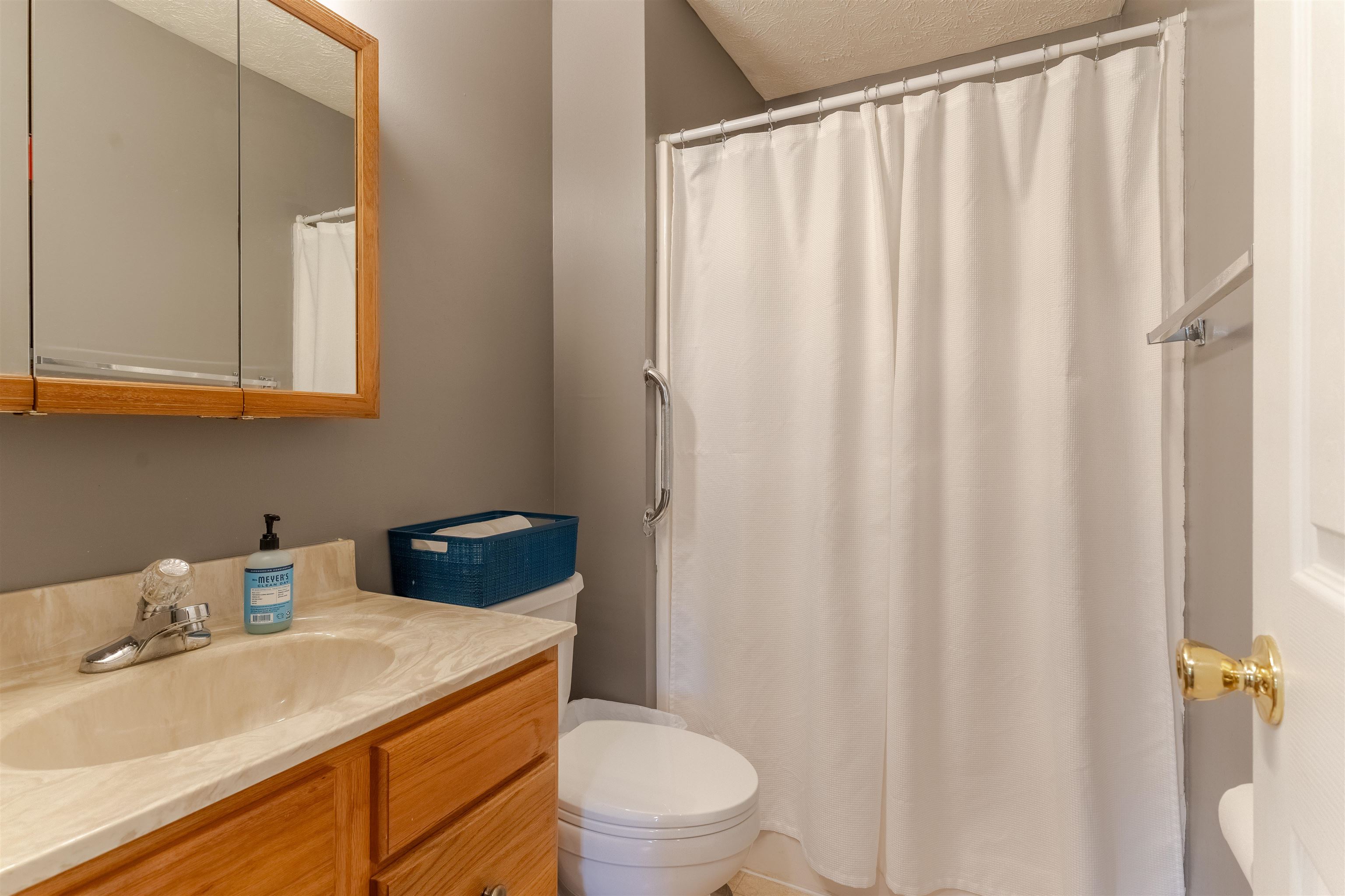 932 Millcreek Drive, Henderson, Kentucky 42420, 2 Bedrooms Bedrooms, ,2 BathroomsBathrooms,Single Family Residence,For Sale,Millcreek Drive,93340