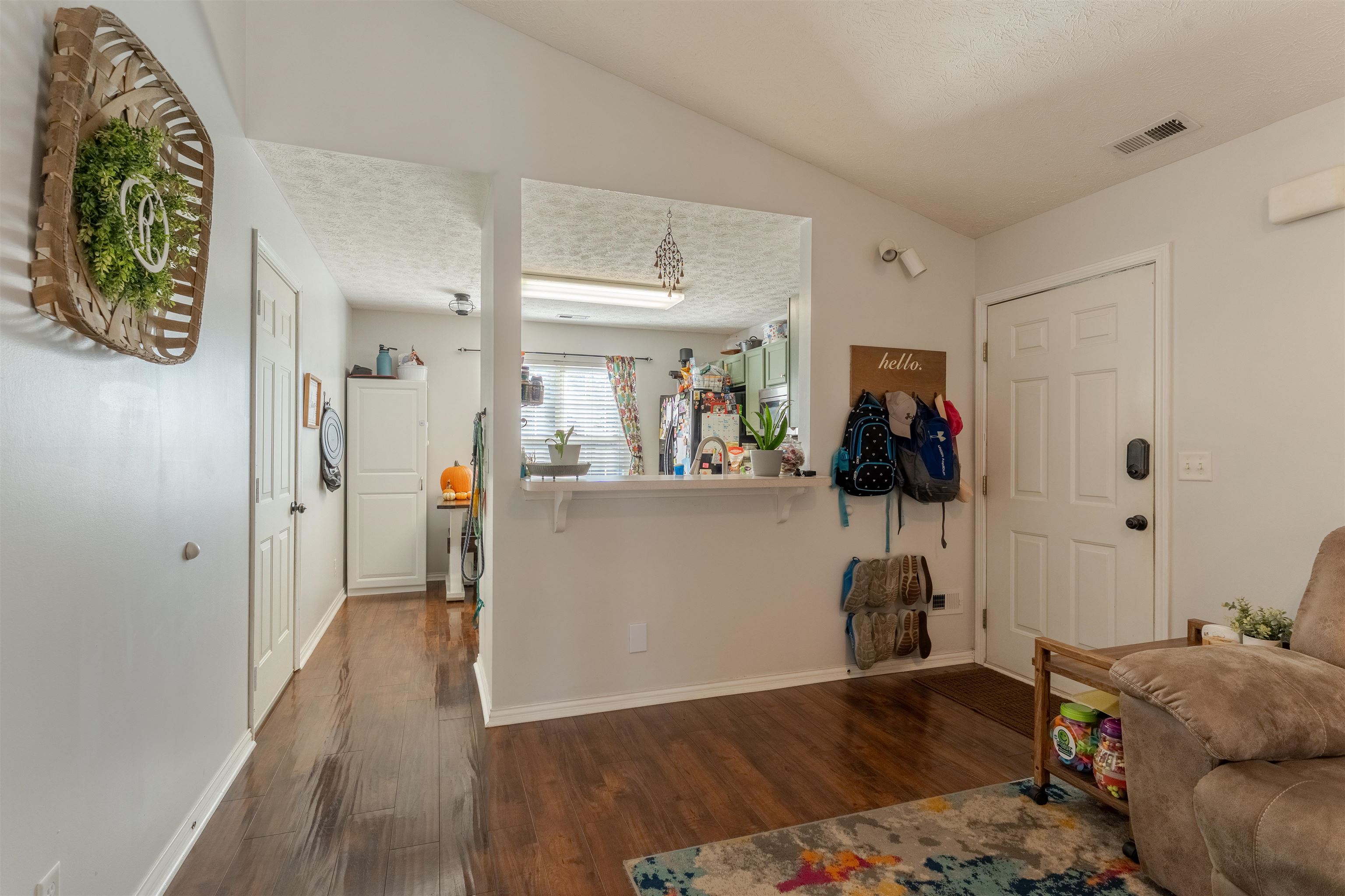 932 Millcreek Drive, Henderson, Kentucky 42420, 2 Bedrooms Bedrooms, ,2 BathroomsBathrooms,Single Family Residence,For Sale,Millcreek Drive,93340
