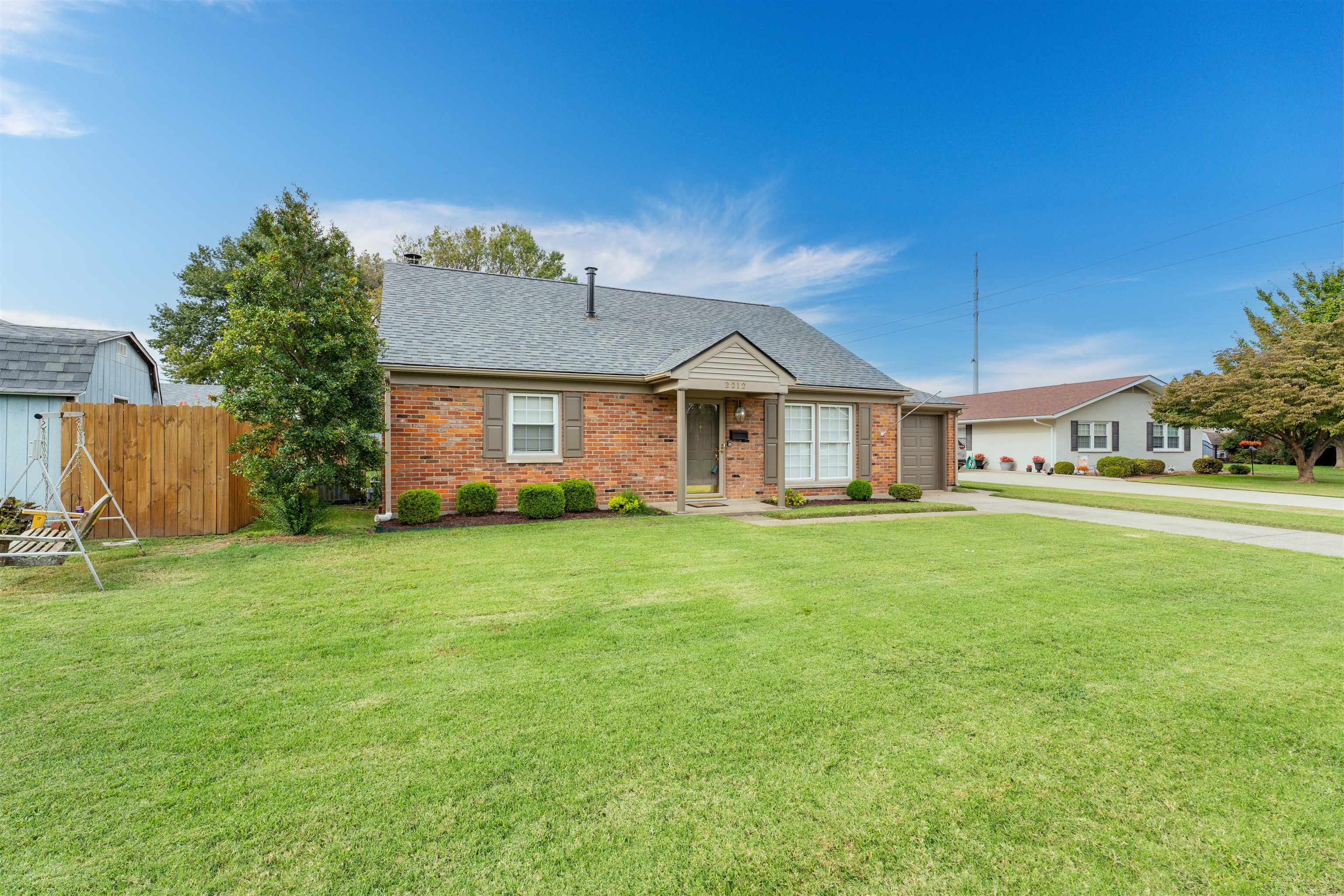 2212 Iron Leige Court, Owensboro, Kentucky 42301, 3 Bedrooms Bedrooms, ,2 BathroomsBathrooms,Single Family Residence,For Sale,Iron Leige Court,93342