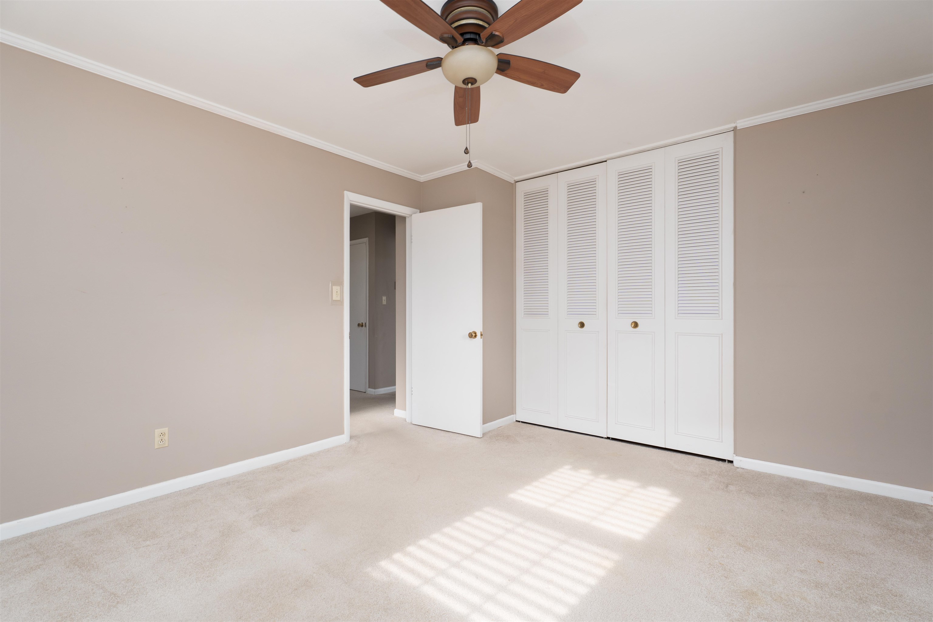 2212 Iron Leige Court, Owensboro, Kentucky 42301, 3 Bedrooms Bedrooms, ,2 BathroomsBathrooms,Single Family Residence,For Sale,Iron Leige Court,93342