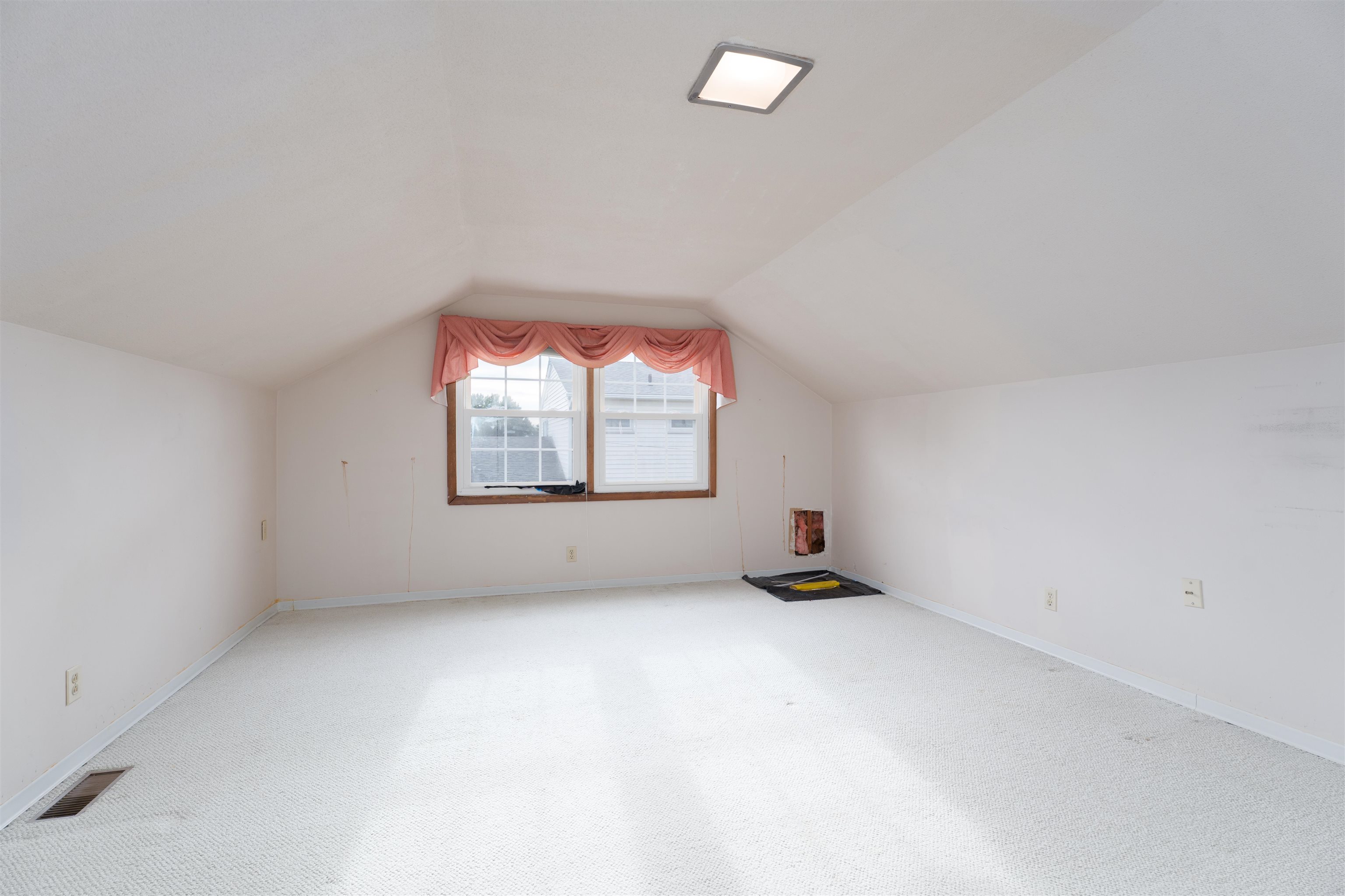 2212 Iron Leige Court, Owensboro, Kentucky 42301, 3 Bedrooms Bedrooms, ,2 BathroomsBathrooms,Single Family Residence,For Sale,Iron Leige Court,93342