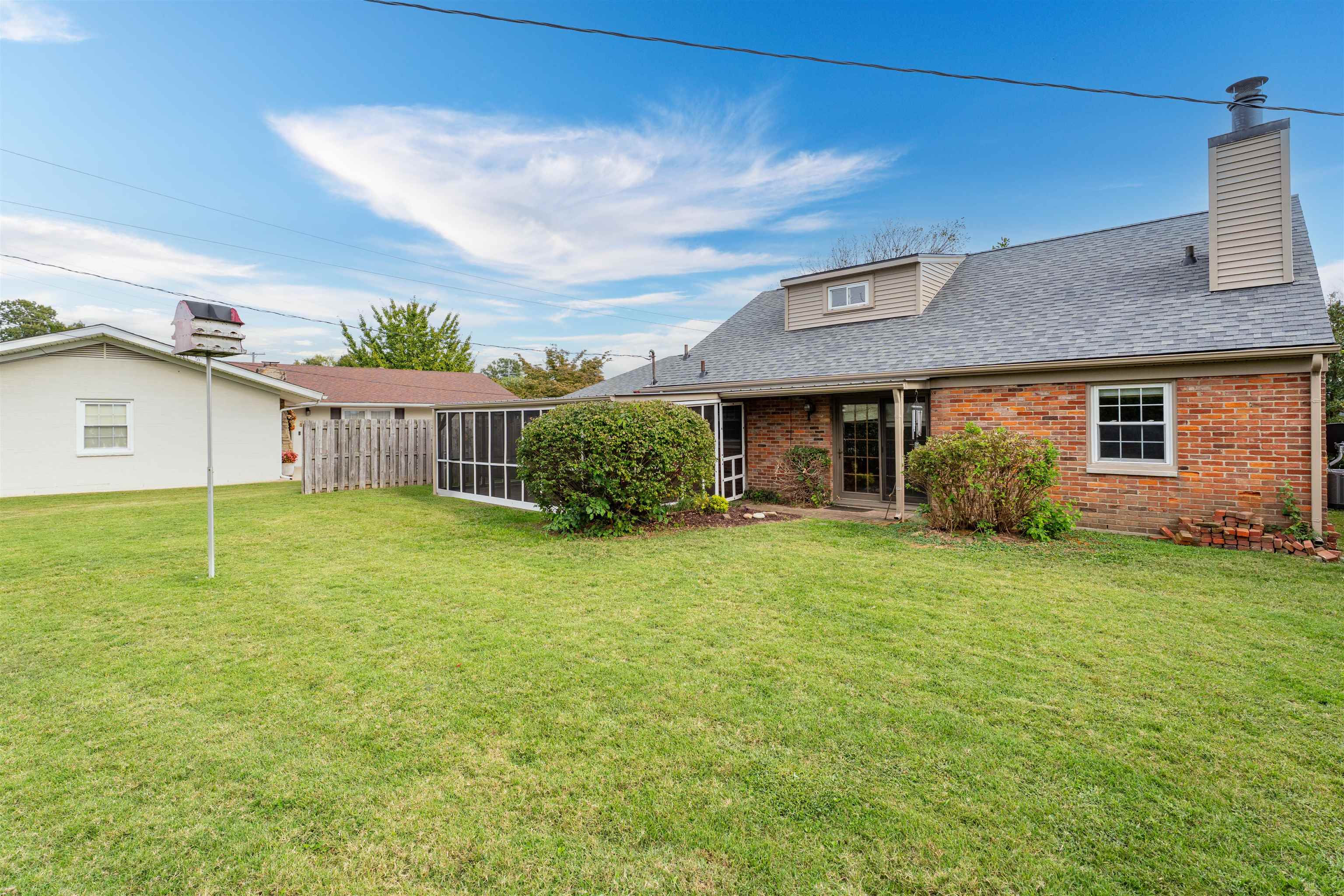 2212 Iron Leige Court, Owensboro, Kentucky 42301, 3 Bedrooms Bedrooms, ,2 BathroomsBathrooms,Single Family Residence,For Sale,Iron Leige Court,93342