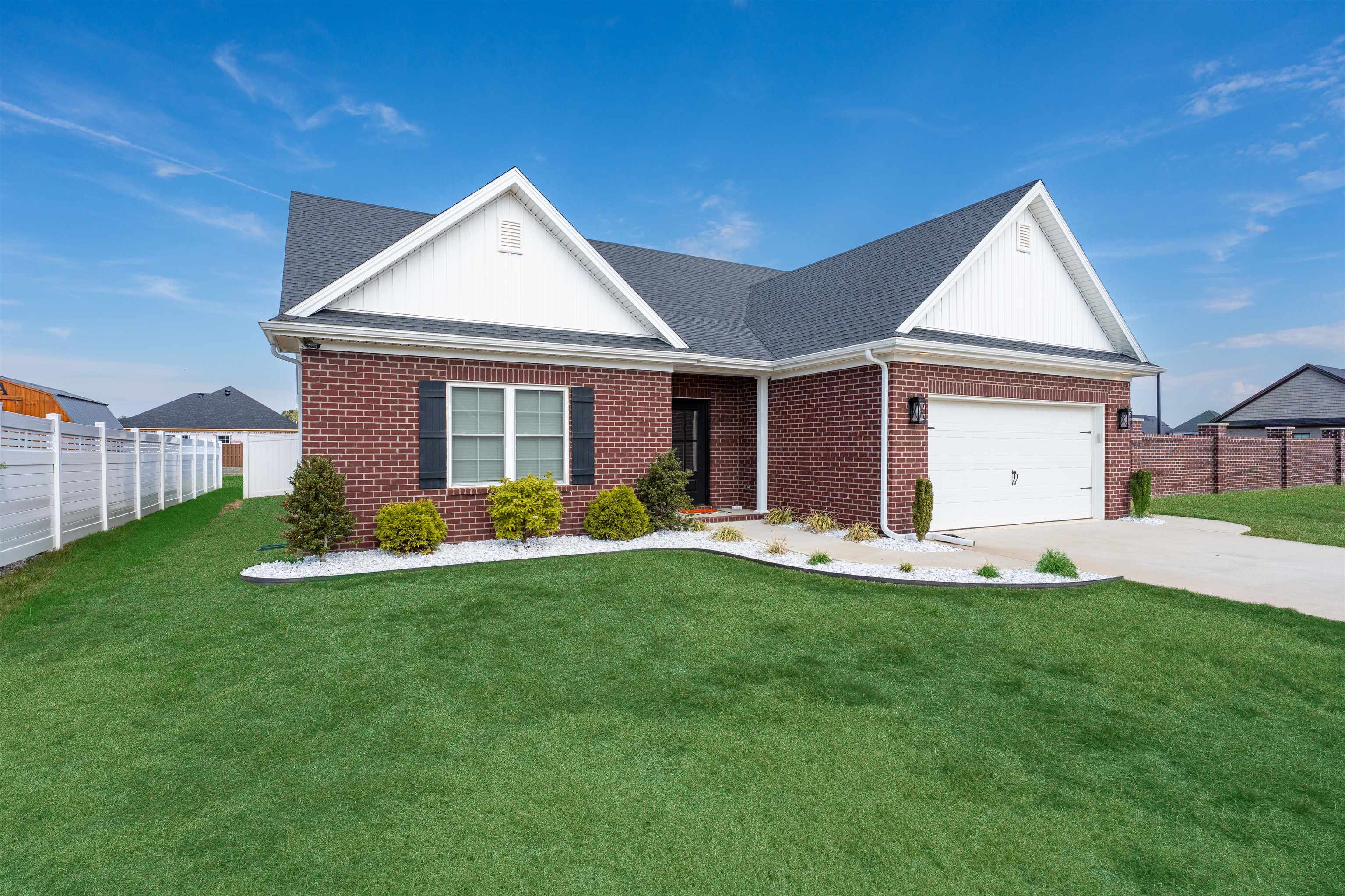 6427 Ridge Brook Cove, Owensboro, Kentucky 42301, 4 Bedrooms Bedrooms, ,3 BathroomsBathrooms,Single Family Residence,For Sale,Ridge Brook Cove,93351
