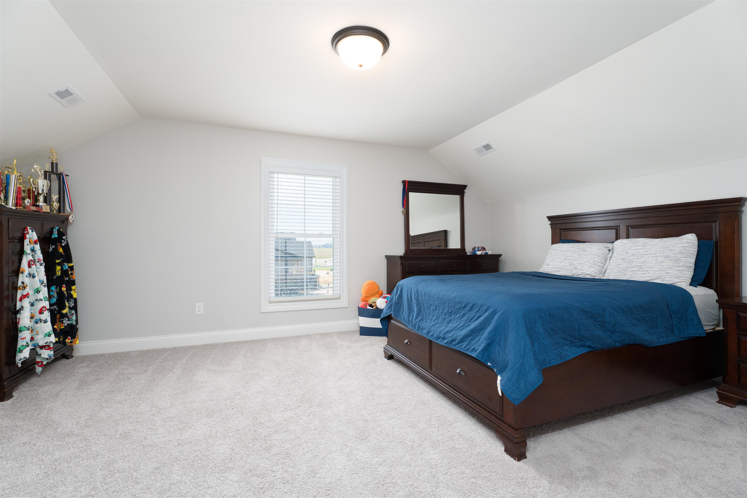 6427 Ridge Brook Cove, Owensboro, Kentucky 42301, 4 Bedrooms Bedrooms, ,3 BathroomsBathrooms,Single Family Residence,For Sale,Ridge Brook Cove,93351