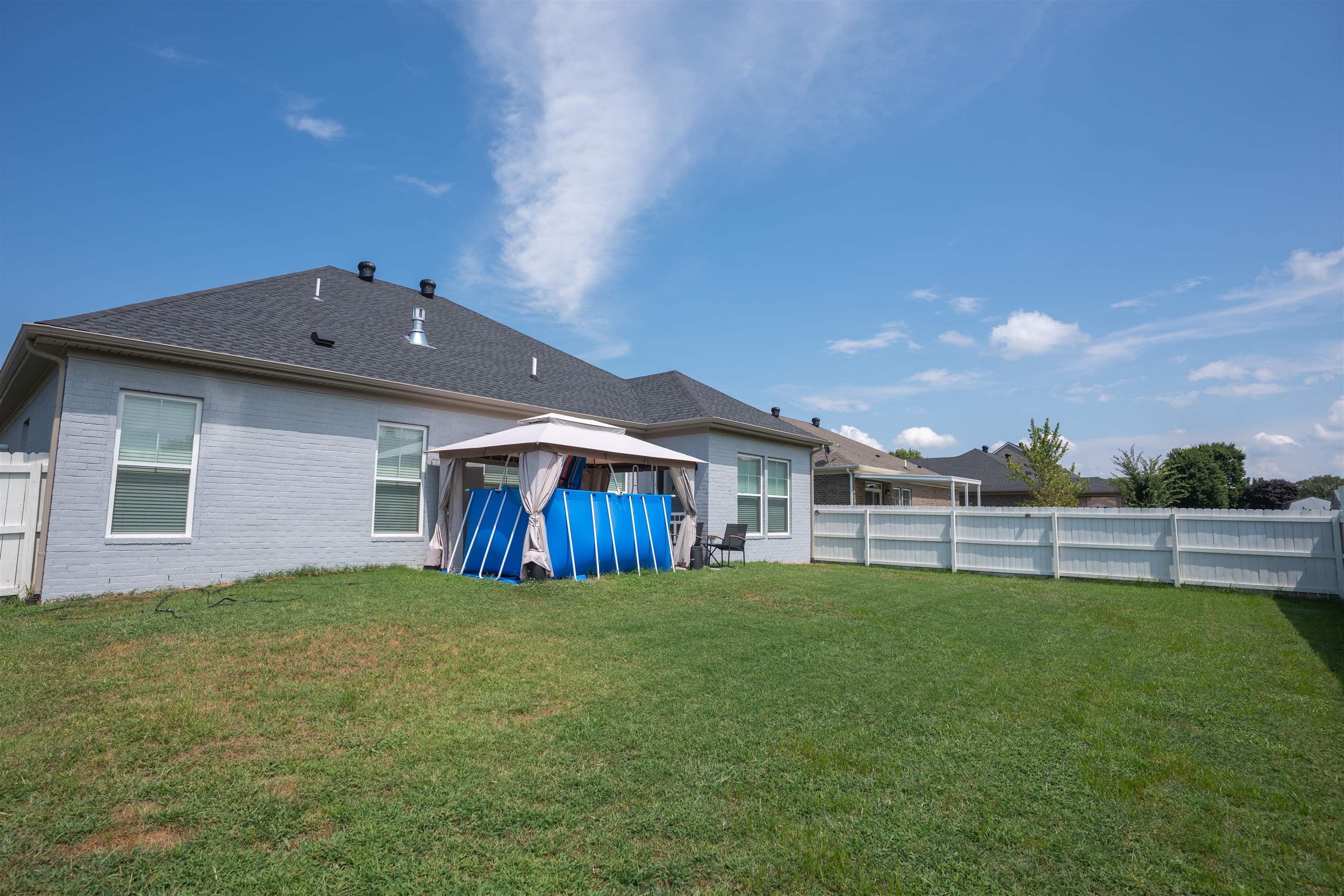 4122 Pinta Dr, Owensboro, Kentucky 42301, 3 Bedrooms Bedrooms, ,2 BathroomsBathrooms,Single Family Residence,For Sale,Pinta Dr,93352