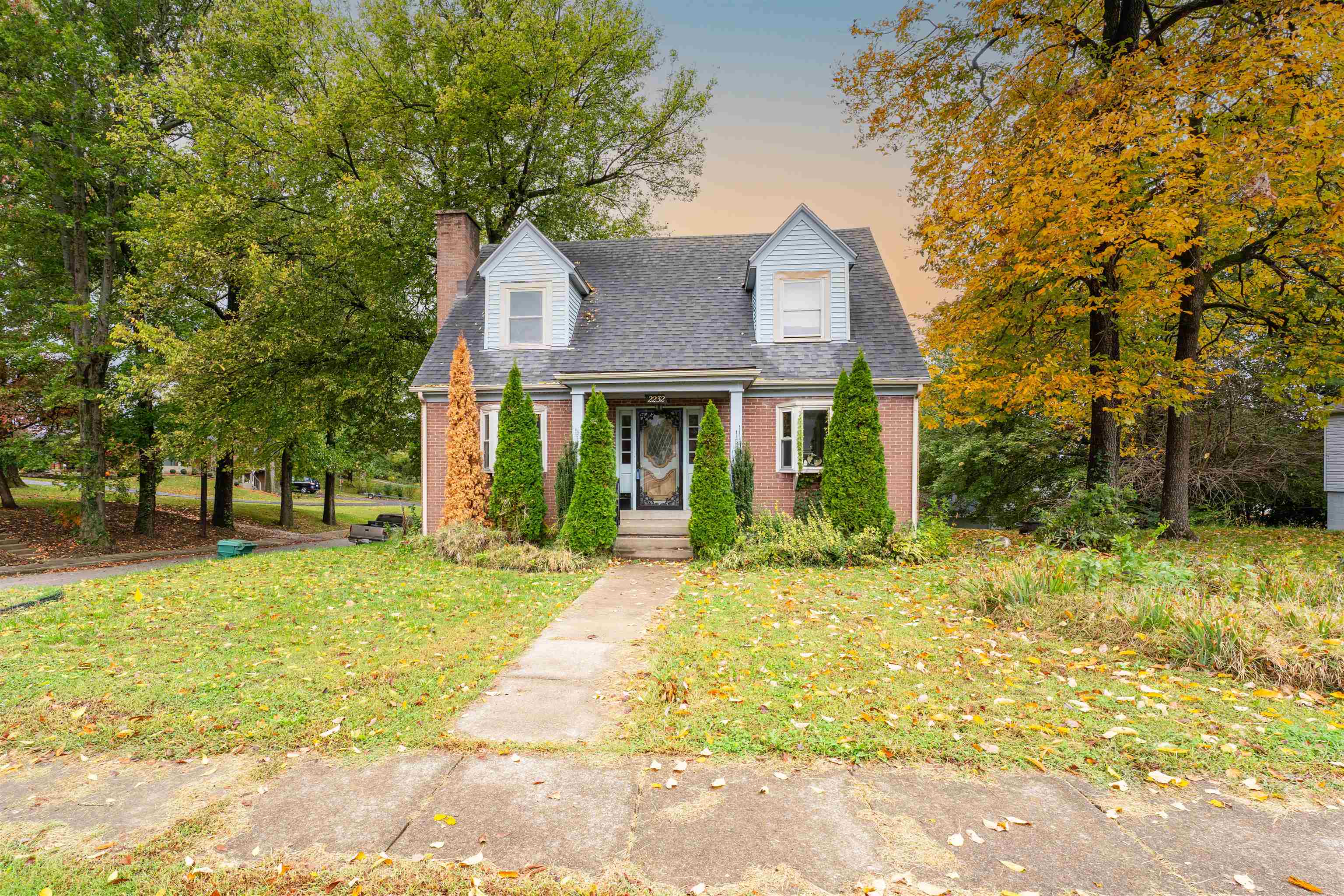 2232 McConnell Avenue, Owensboro, Kentucky 42303, 4 Bedrooms Bedrooms, ,1 BathroomBathrooms,Single Family Residence,For Sale,McConnell Avenue,93353