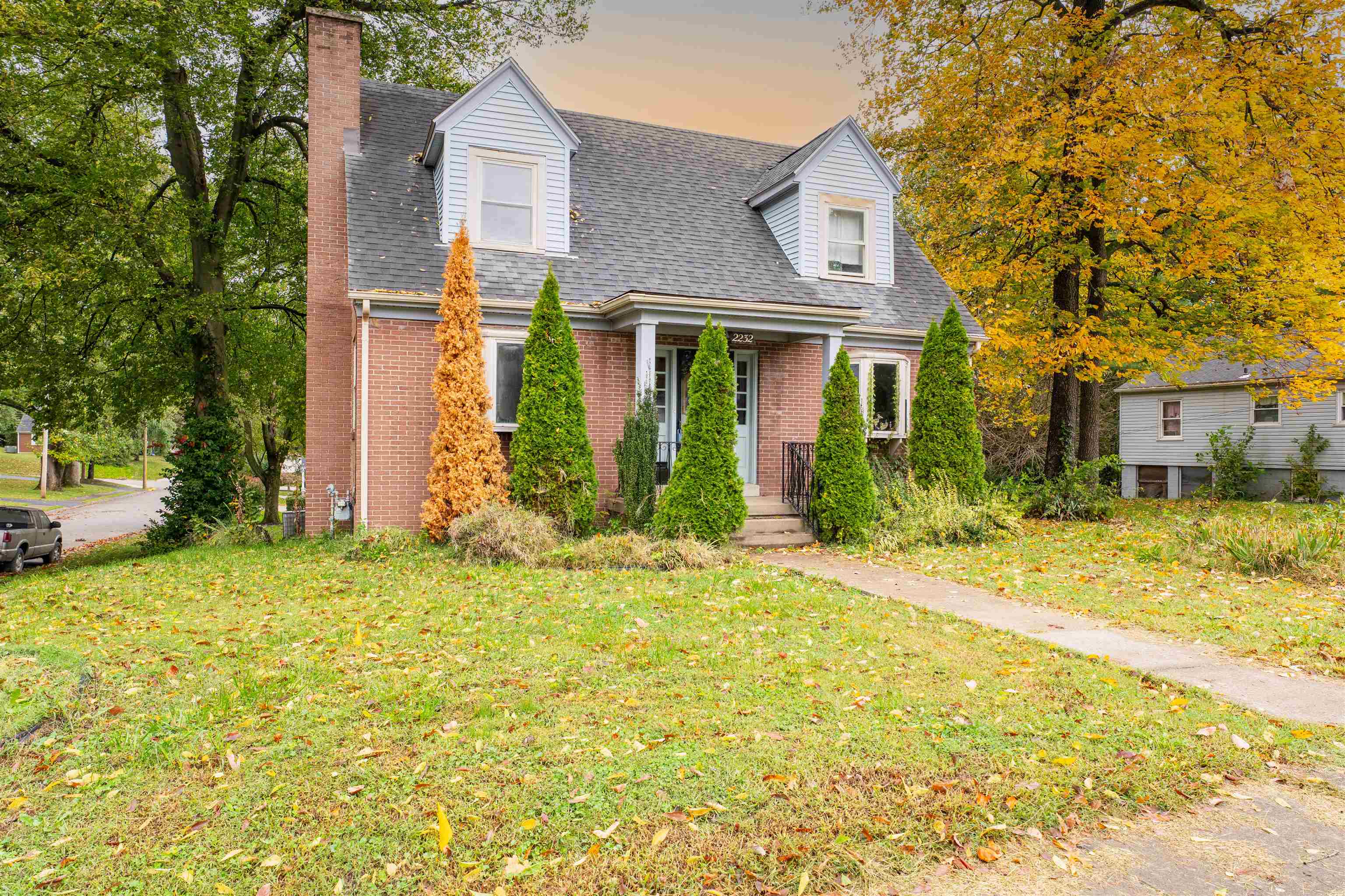 2232 McConnell Avenue, Owensboro, Kentucky 42303, 4 Bedrooms Bedrooms, ,1 BathroomBathrooms,Single Family Residence,For Sale,McConnell Avenue,93353
