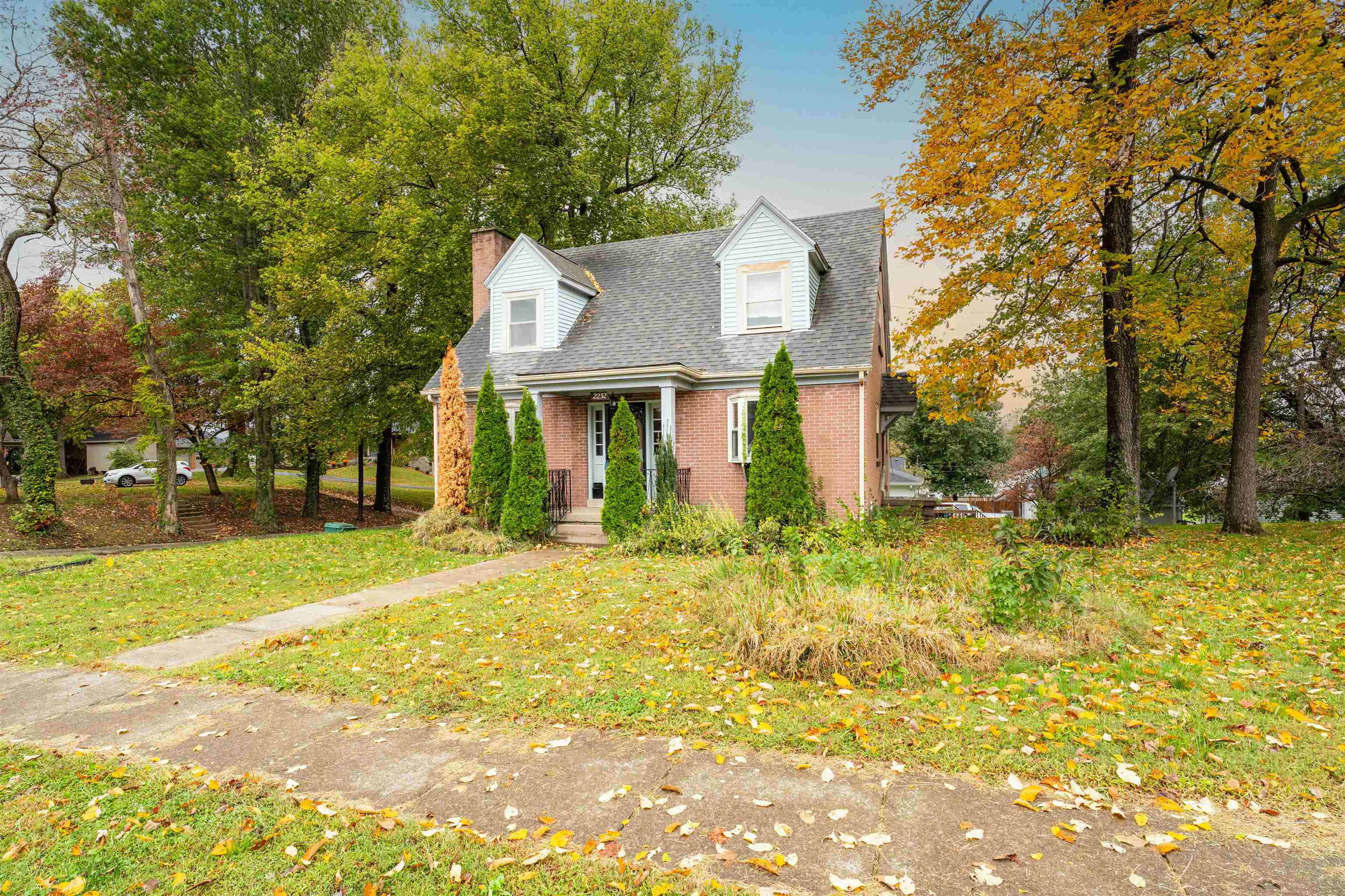 2232 McConnell Avenue, Owensboro, Kentucky 42303, 4 Bedrooms Bedrooms, ,1 BathroomBathrooms,Single Family Residence,For Sale,McConnell Avenue,93353