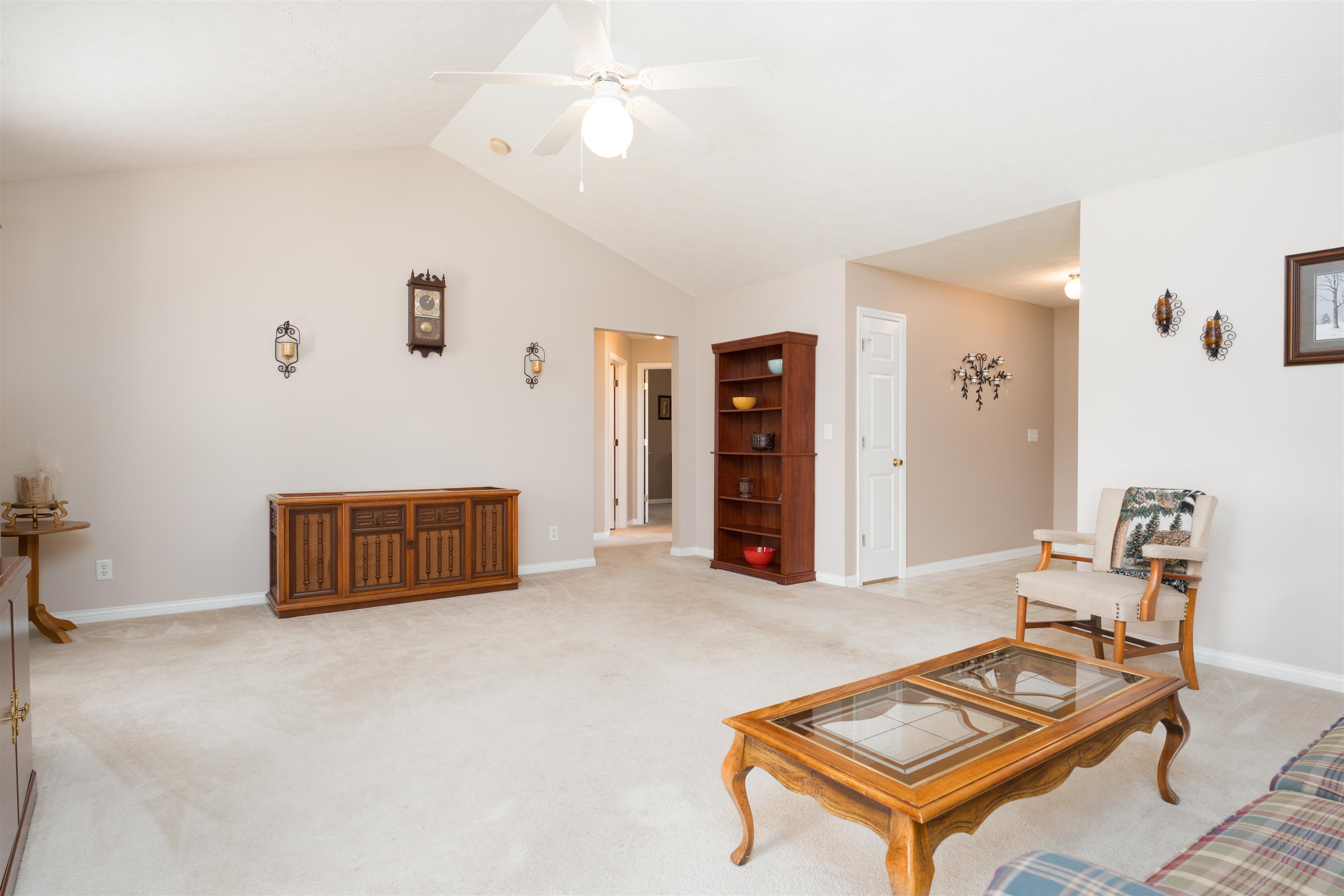 2340 Homestead Point, Owensboro, Kentucky 42301, 3 Bedrooms Bedrooms, ,2 BathroomsBathrooms,Single Family Residence,For Sale,Homestead Point,93354
