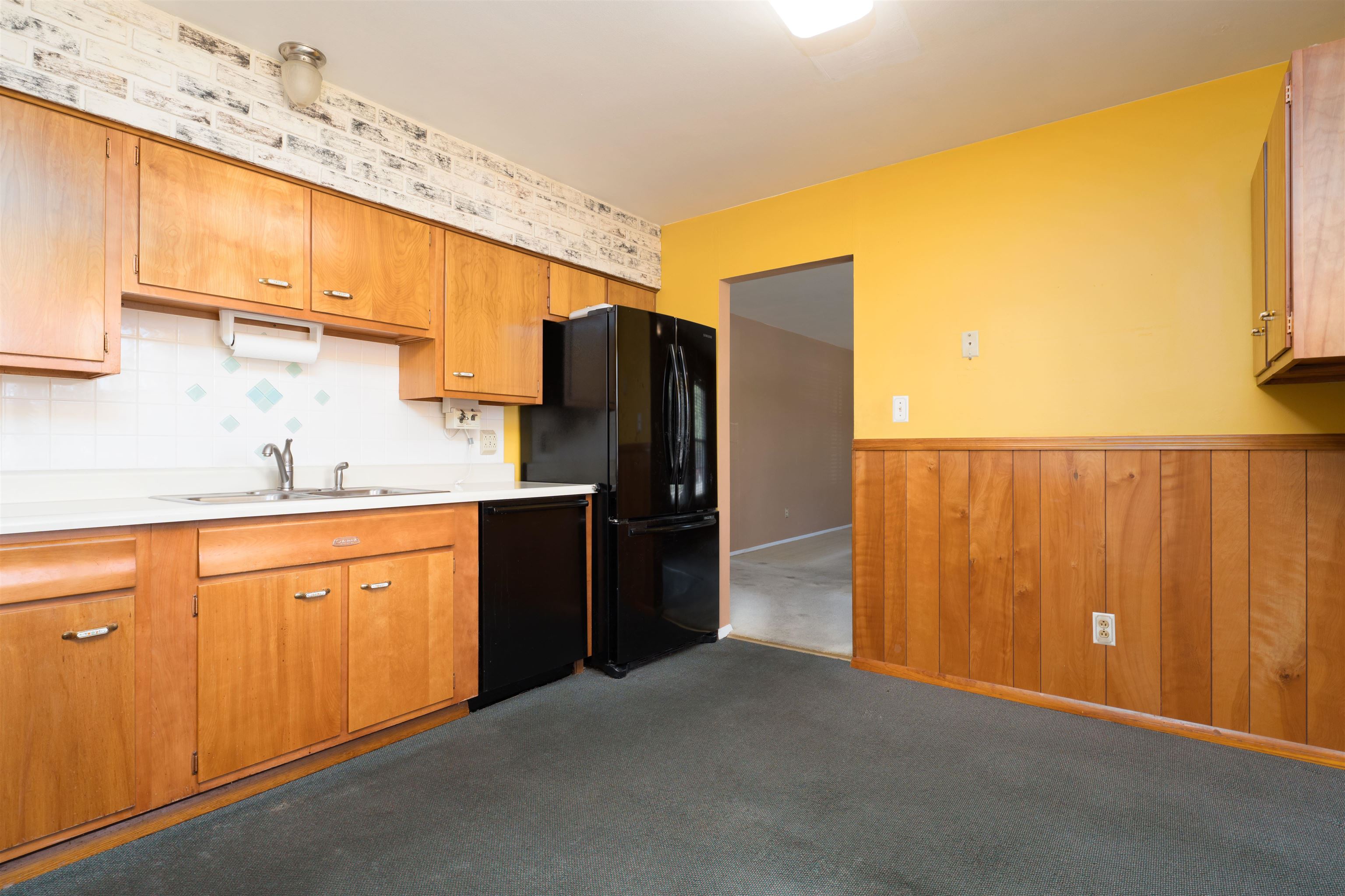 1914 Tomy Lee Ct, Owensboro, Kentucky 42301, 3 Bedrooms Bedrooms, ,2 BathroomsBathrooms,Single Family Residence,For Sale,Tomy Lee Ct,93355