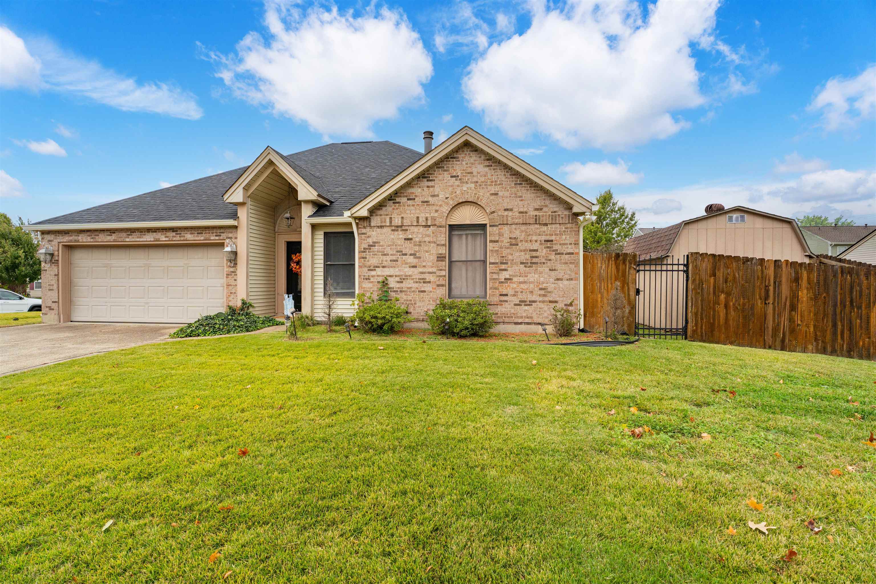 4418 McIntire Crossing, Owensboro, Kentucky 42301, 3 Bedrooms Bedrooms, ,2 BathroomsBathrooms,Single Family Residence,For Sale,McIntire Crossing,93356