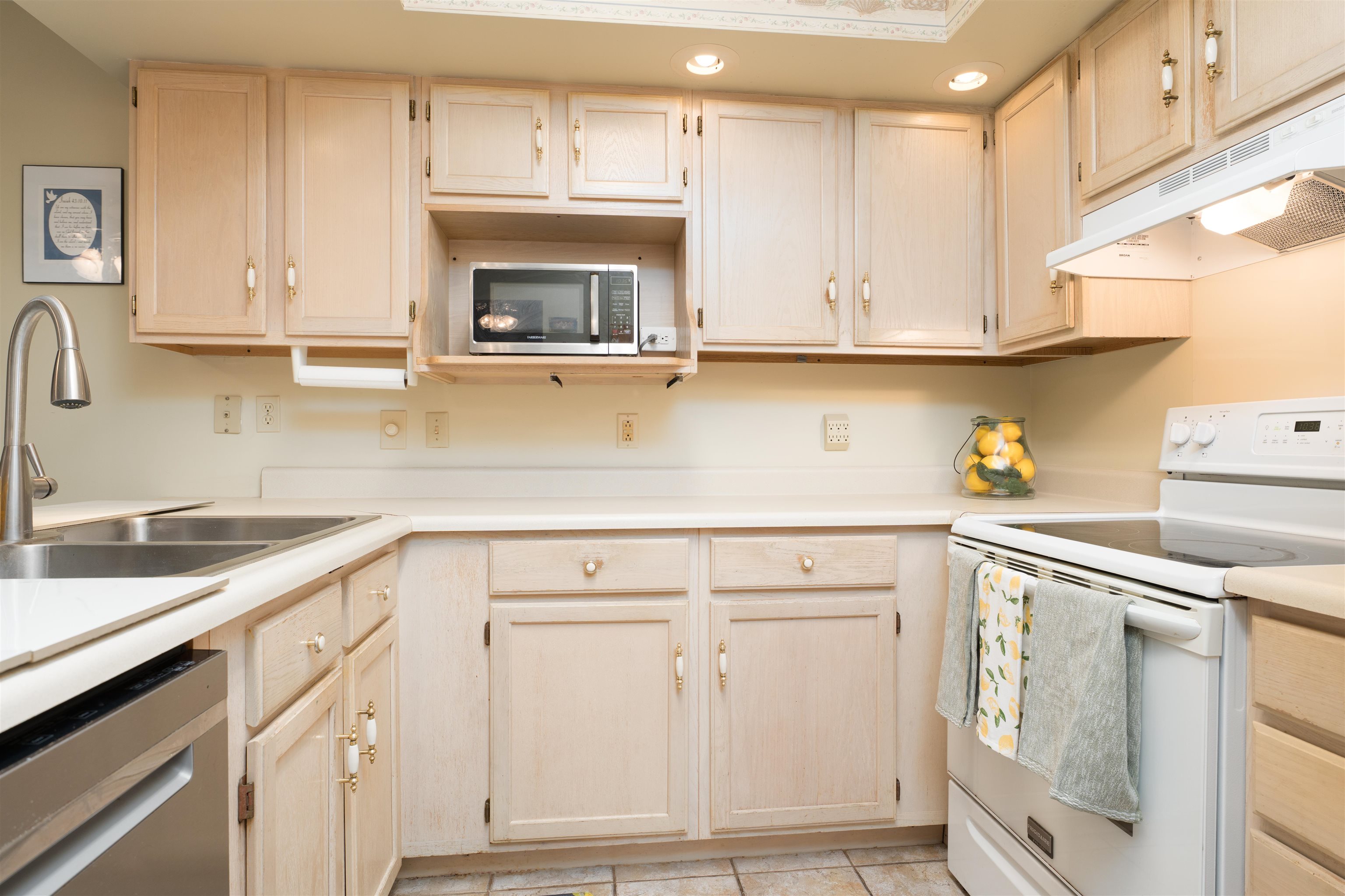 4418 McIntire Crossing, Owensboro, Kentucky 42301, 3 Bedrooms Bedrooms, ,2 BathroomsBathrooms,Single Family Residence,For Sale,McIntire Crossing,93356