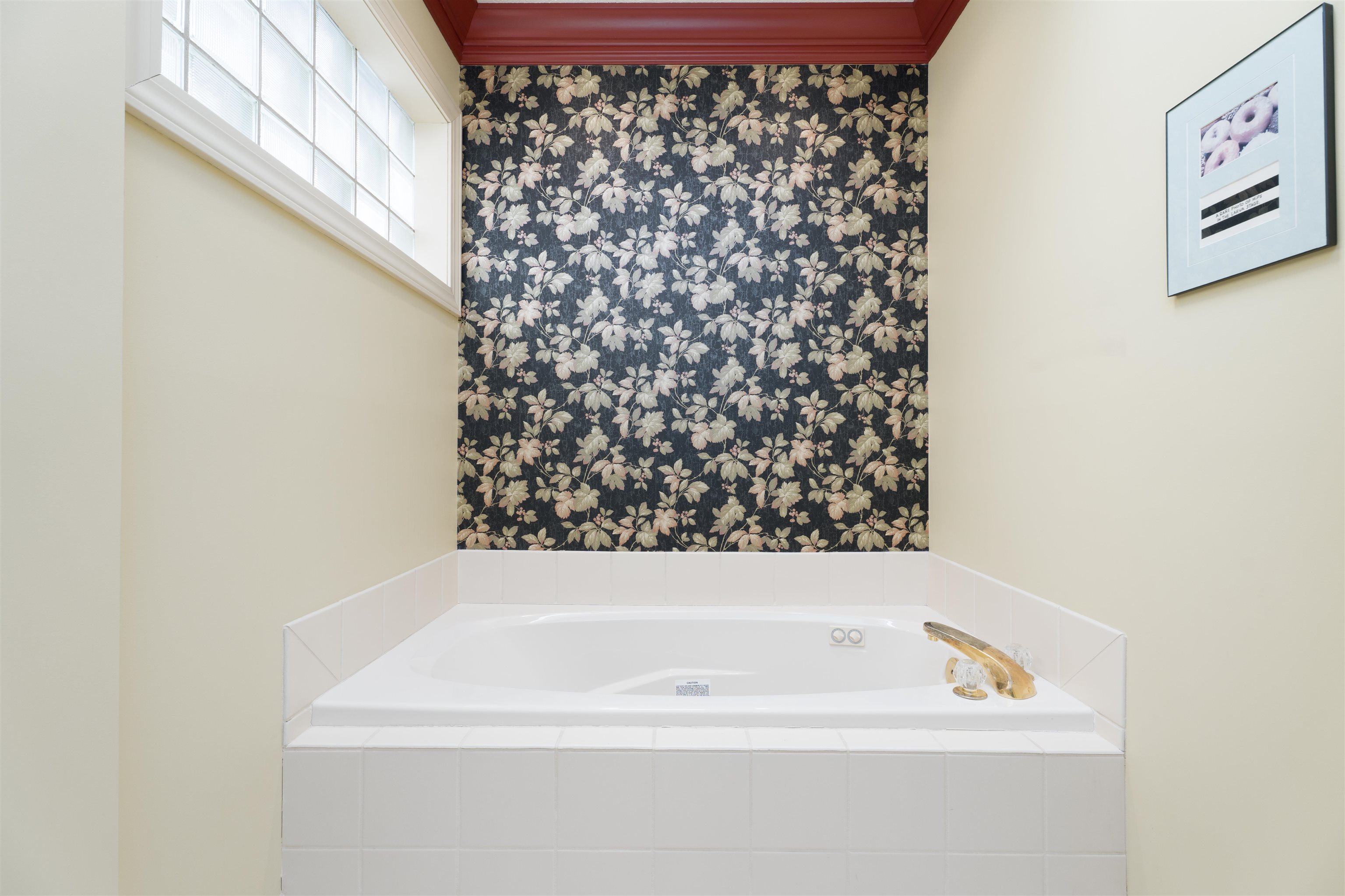 2058 Sussex Place, Owensboro, Kentucky 42301, 2 Bedrooms Bedrooms, ,2 BathroomsBathrooms,Single Family Residence,For Sale,Sussex Place,93357