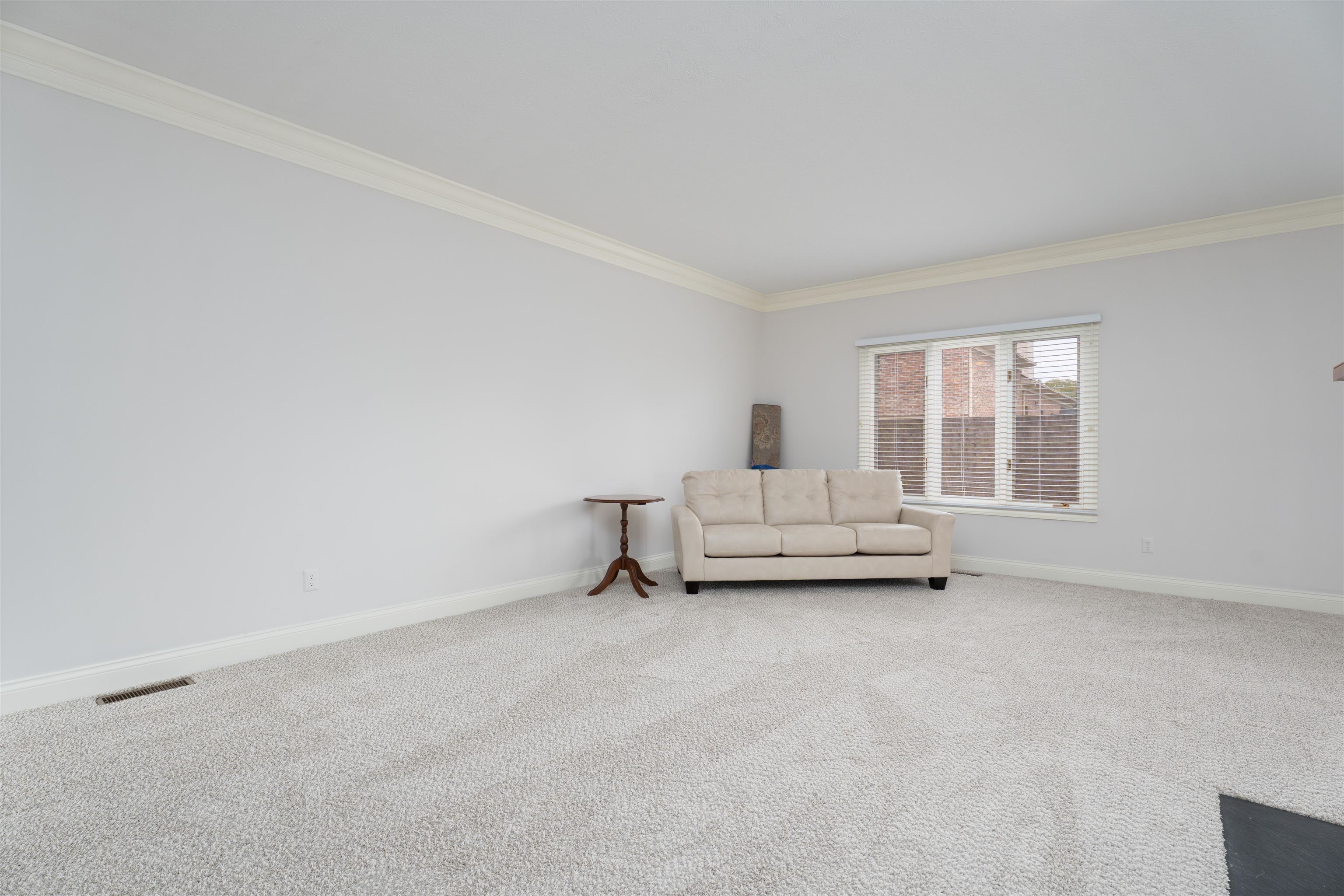 2058 Sussex Place, Owensboro, Kentucky 42301, 2 Bedrooms Bedrooms, ,2 BathroomsBathrooms,Single Family Residence,For Sale,Sussex Place,93357