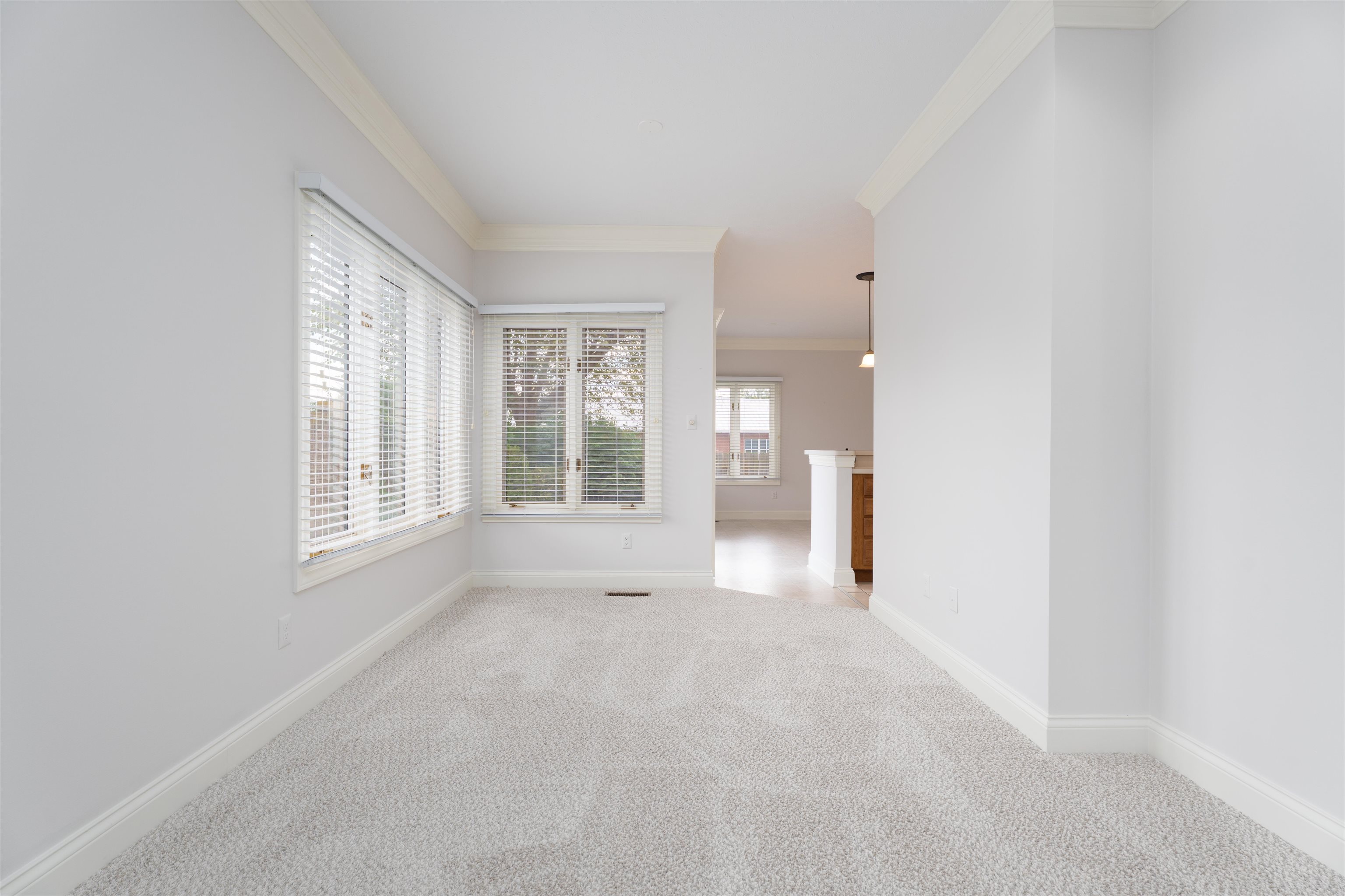 2058 Sussex Place, Owensboro, Kentucky 42301, 2 Bedrooms Bedrooms, ,2 BathroomsBathrooms,Single Family Residence,For Sale,Sussex Place,93357