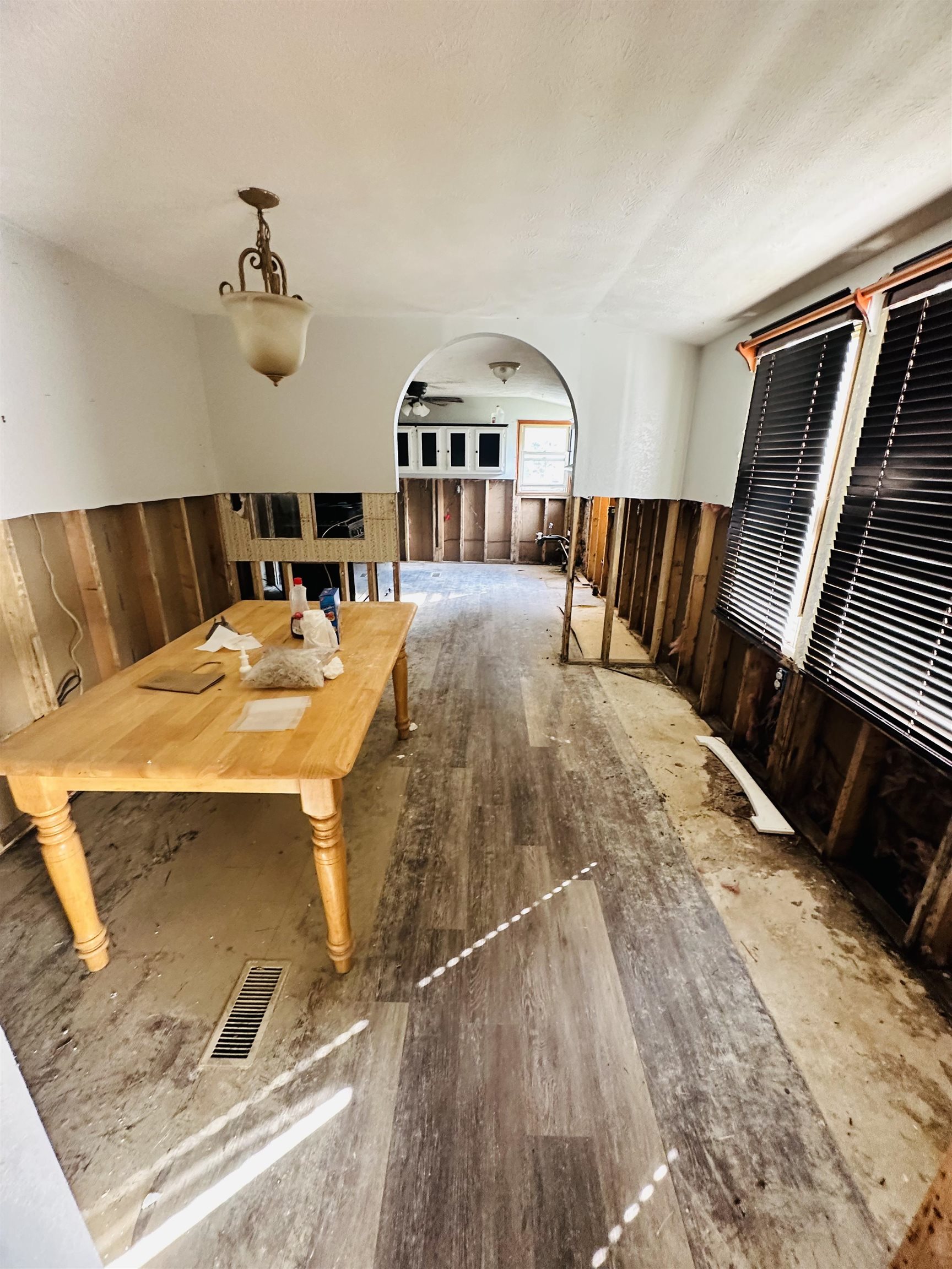9285 Stanley-Birk City Rd, Owensboro, Kentucky 42301, 3 Bedrooms Bedrooms, ,2 BathroomsBathrooms,Single Family Residence,For Sale,Stanley-Birk City Rd,93361