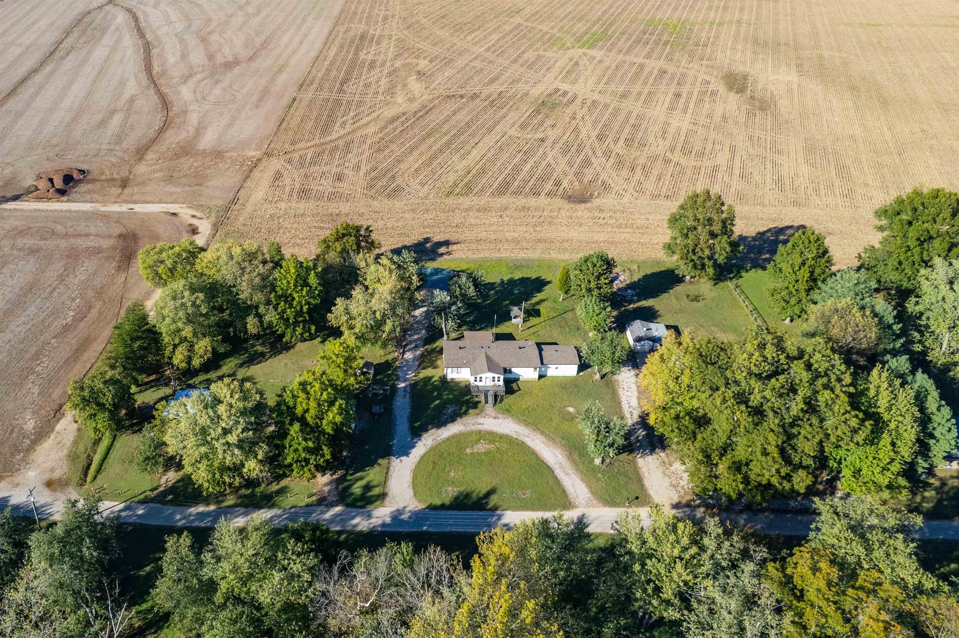 9285 Stanley-Birk City Rd, Owensboro, Kentucky 42301, 3 Bedrooms Bedrooms, ,2 BathroomsBathrooms,Single Family Residence,For Sale,Stanley-Birk City Rd,93361