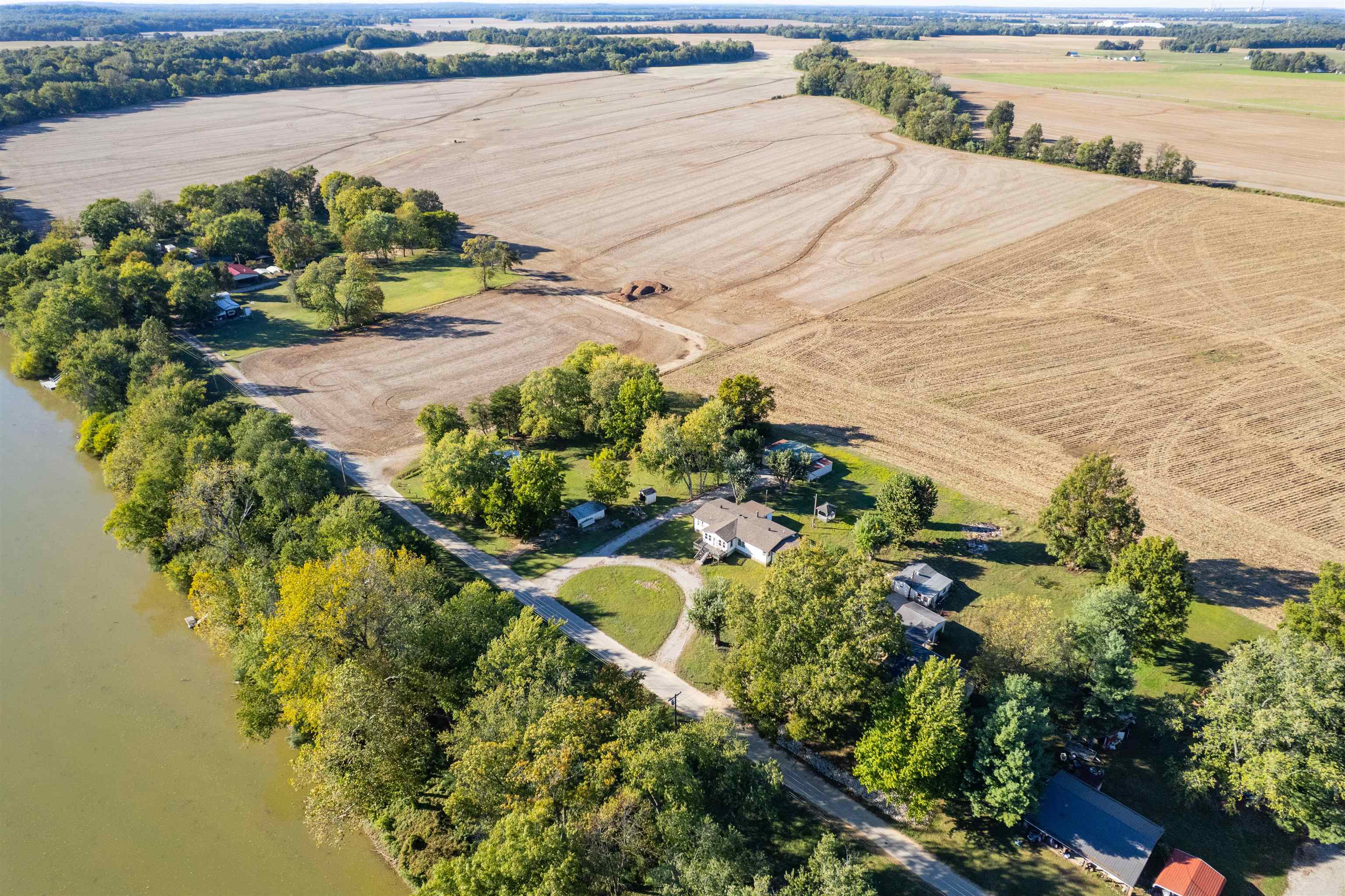 9285 Stanley-Birk City Rd, Owensboro, Kentucky 42301, 3 Bedrooms Bedrooms, ,2 BathroomsBathrooms,Single Family Residence,For Sale,Stanley-Birk City Rd,93361