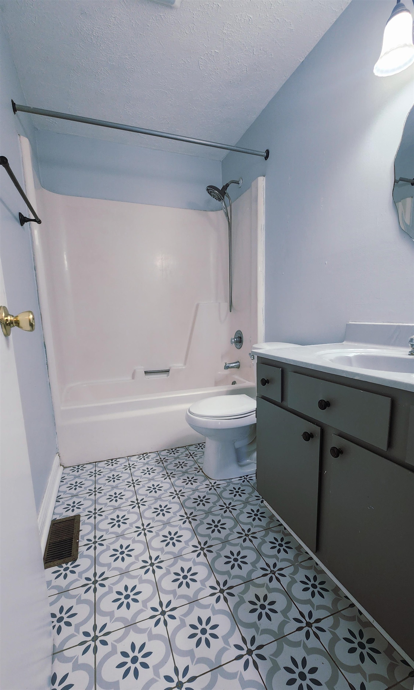 2508 Strickland Drive, Owensboro, Kentucky 42301-6653, 3 Bedrooms Bedrooms, ,1 BathroomBathrooms,Single Family Residence,For Sale,Strickland Drive,93365