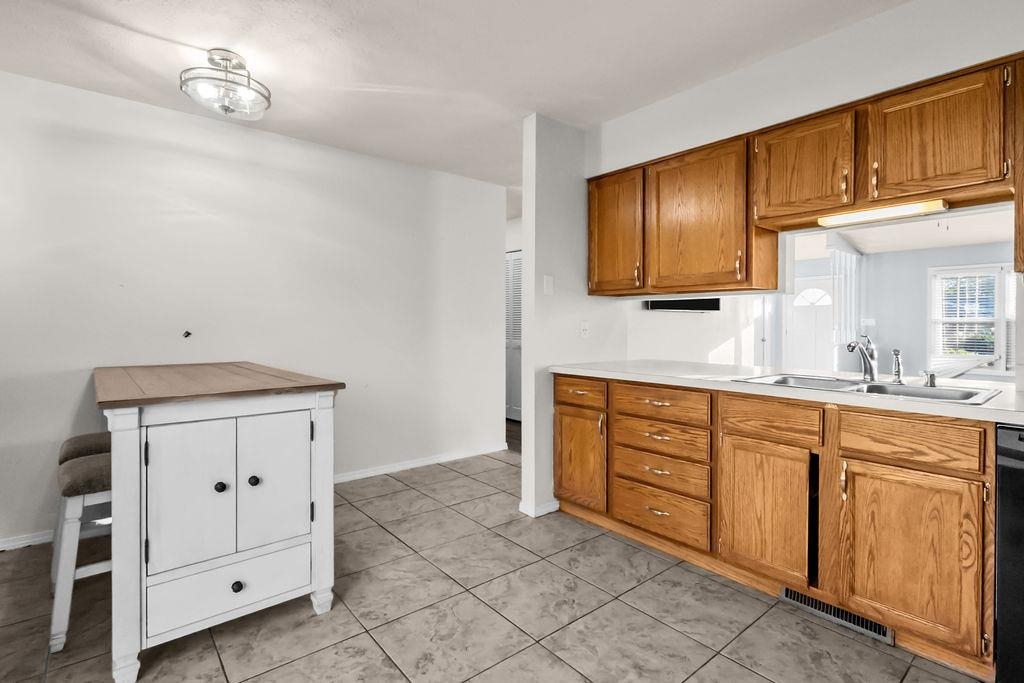 3629 War Admiral Drive, Owensboro, Kentucky 42303, 3 Bedrooms Bedrooms, ,2 BathroomsBathrooms,Single Family Residence,For Sale,War Admiral Drive,93376