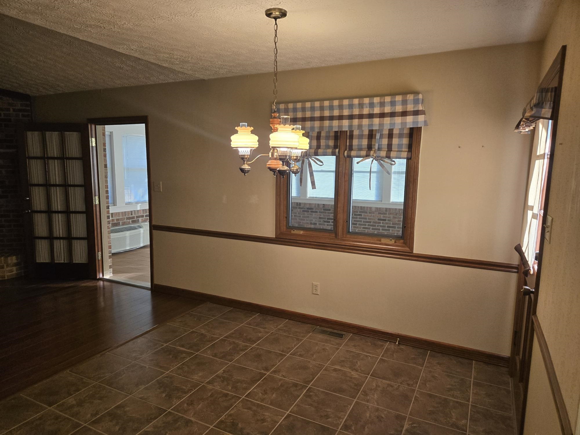 3628 Decidedly Court, Owensboro, Kentucky 42303, 3 Bedrooms Bedrooms, ,2 BathroomsBathrooms,Single Family Residence,For Sale,Decidedly Court,93379