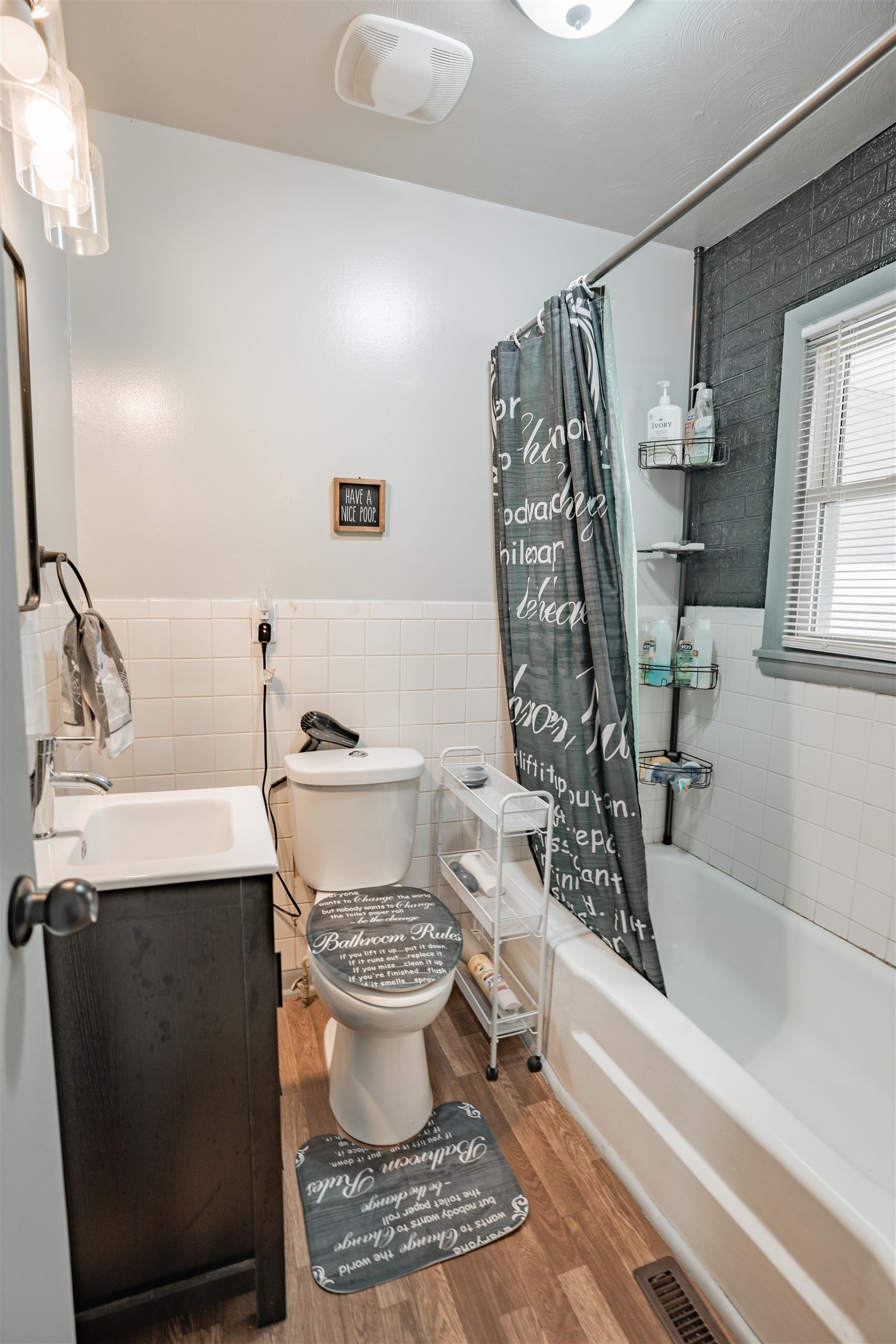 710 Madison St, Hartford, Kentucky 42347, 3 Bedrooms Bedrooms, ,1 BathroomBathrooms,Single Family Residence,For Sale,Madison St,93380