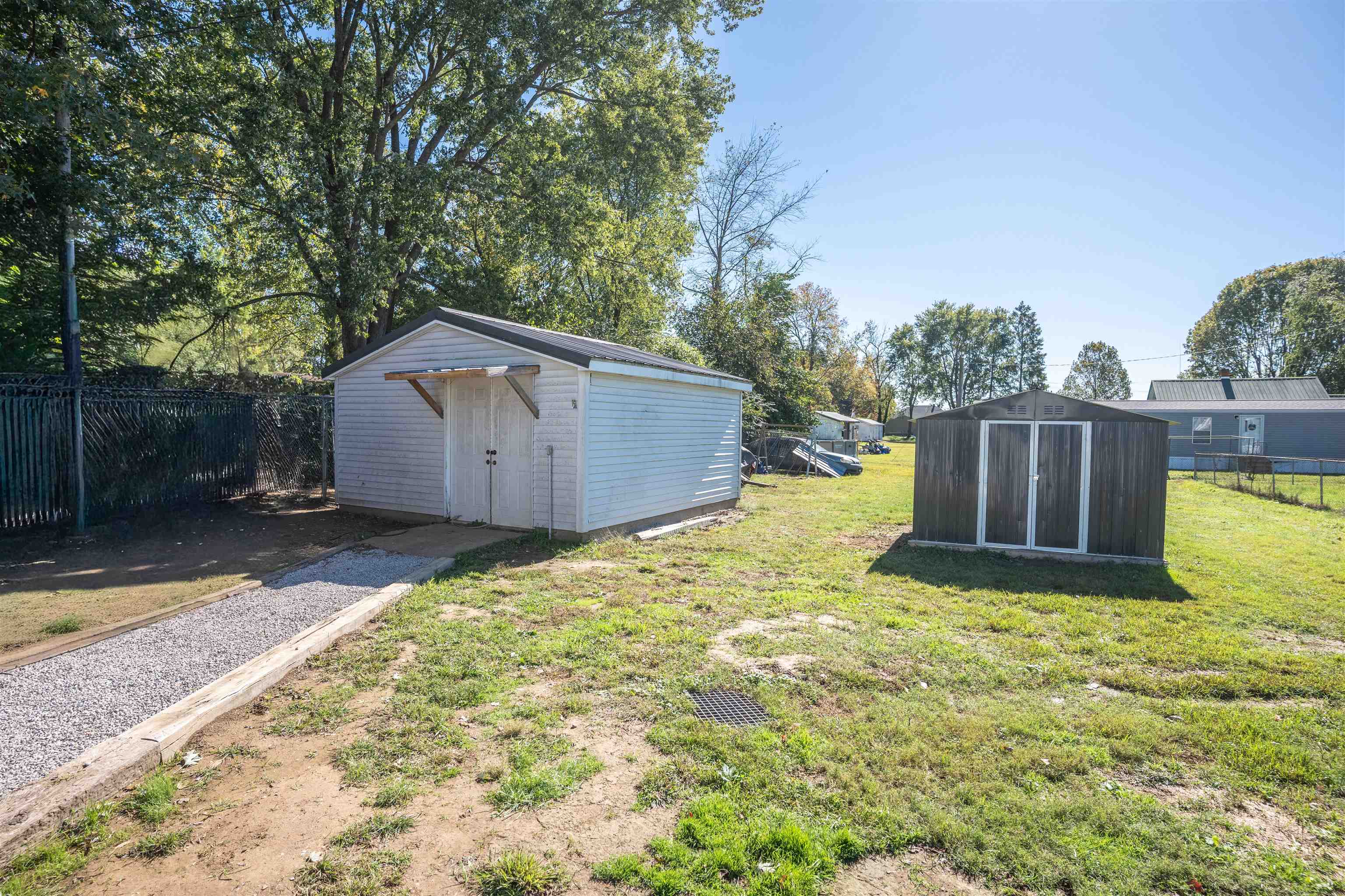 710 Madison St, Hartford, Kentucky 42347, 3 Bedrooms Bedrooms, ,1 BathroomBathrooms,Single Family Residence,For Sale,Madison St,93380
