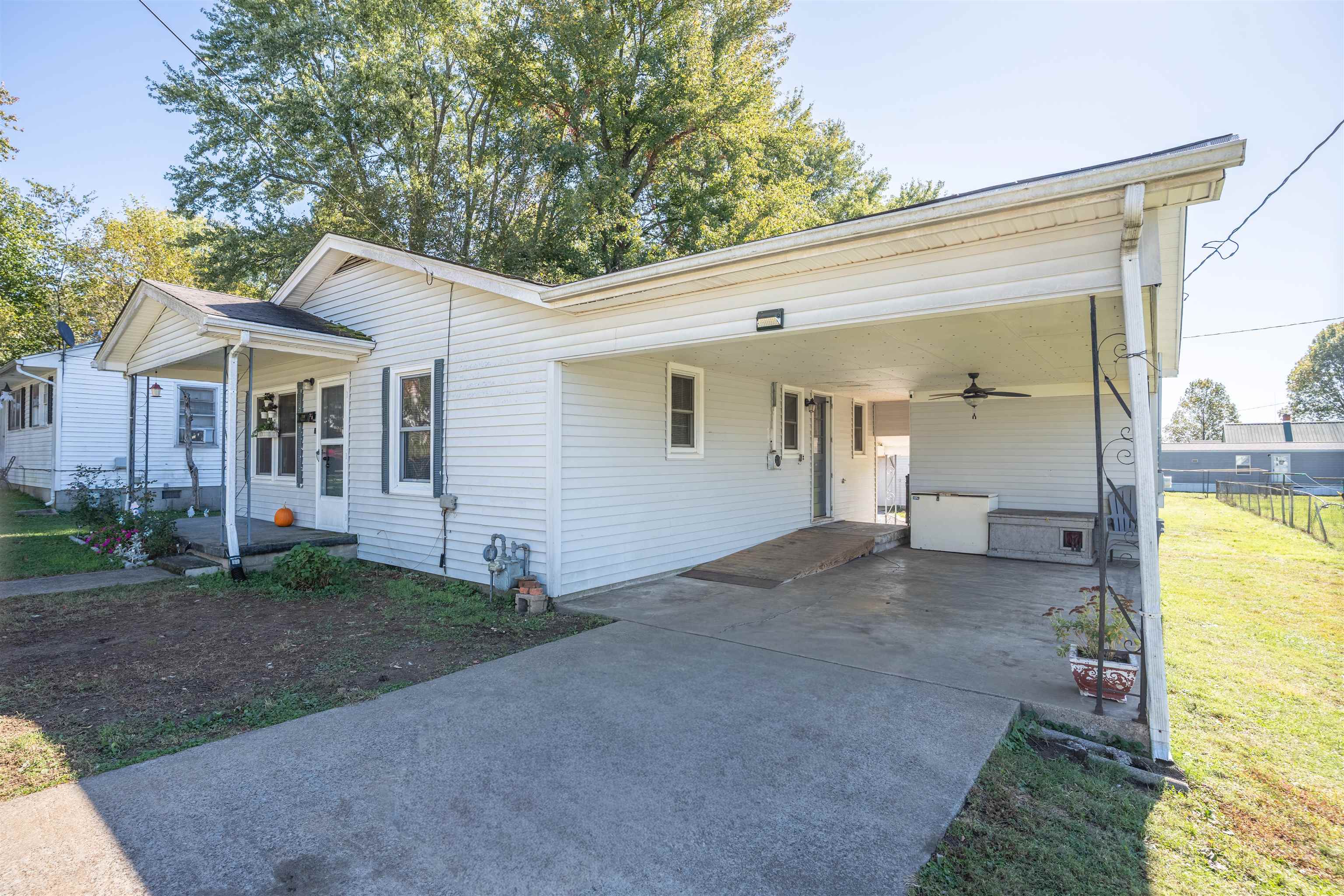 710 Madison St, Hartford, Kentucky 42347, 3 Bedrooms Bedrooms, ,1 BathroomBathrooms,Single Family Residence,For Sale,Madison St,93380