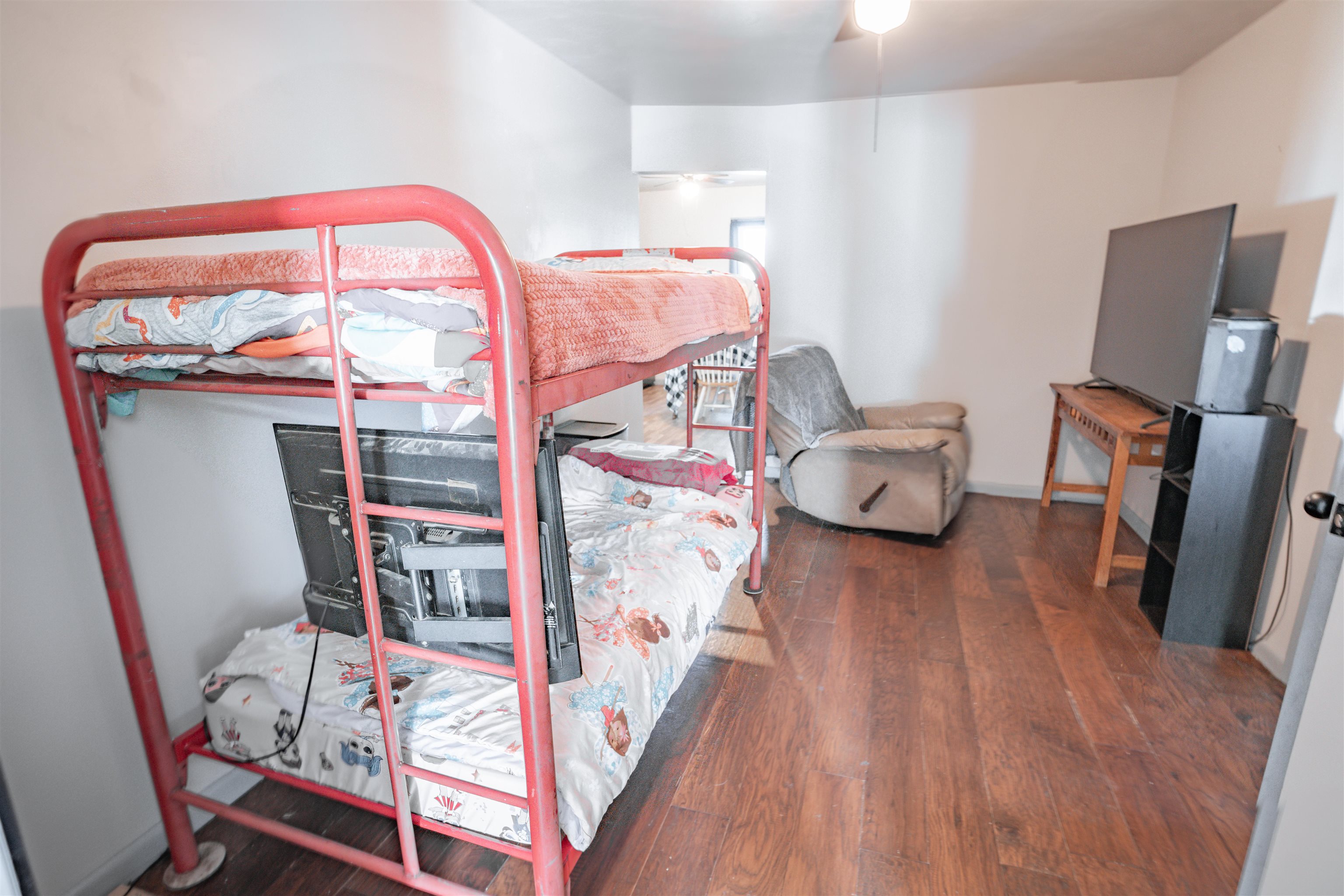 710 Madison St, Hartford, Kentucky 42347, 3 Bedrooms Bedrooms, ,1 BathroomBathrooms,Single Family Residence,For Sale,Madison St,93380