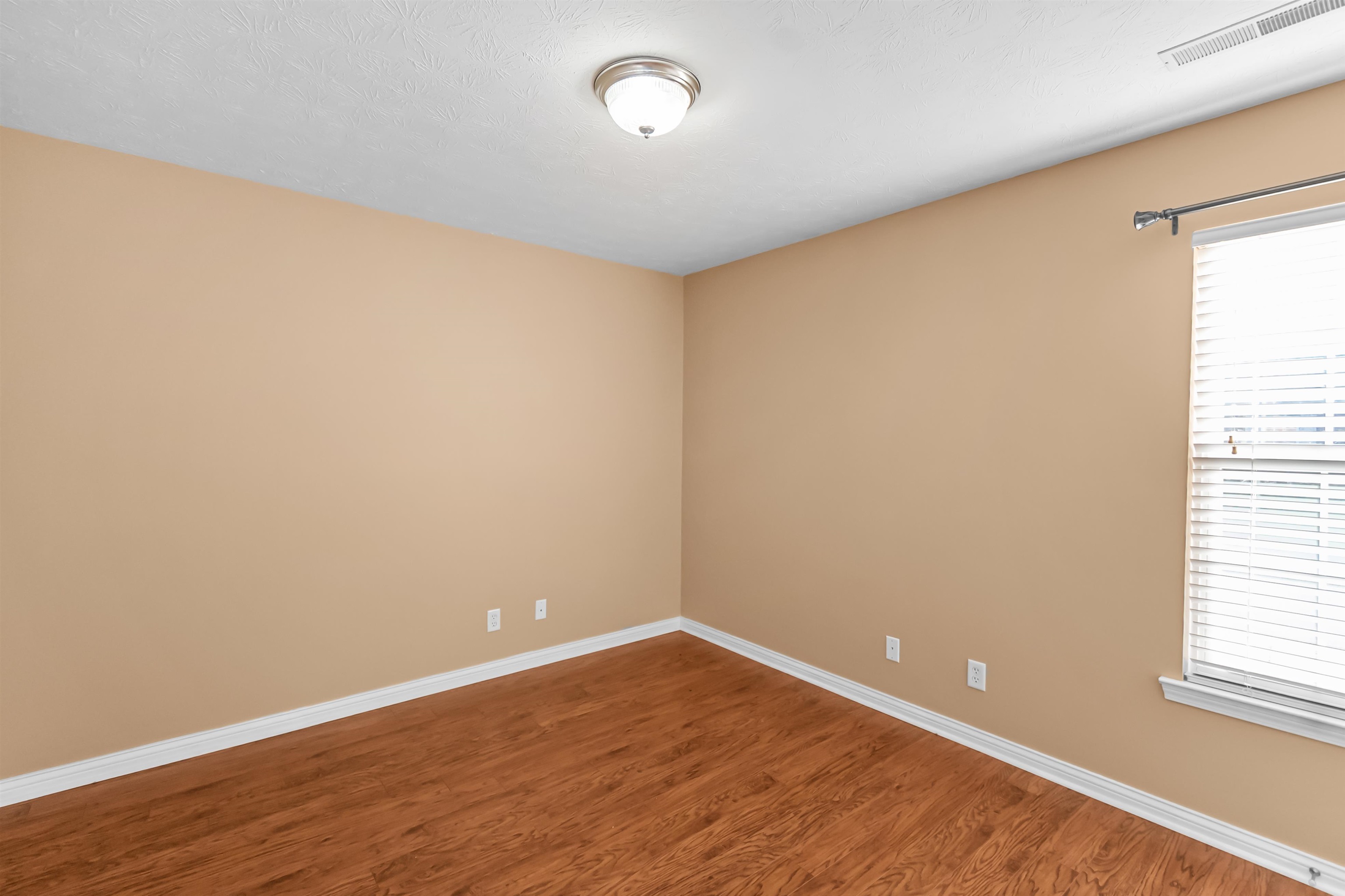 2029 Trillium Gardens, Owensboro, Kentucky 42303, 2 Bedrooms Bedrooms, ,2 BathroomsBathrooms,Condominium,For Sale,Trillium Gardens,93384