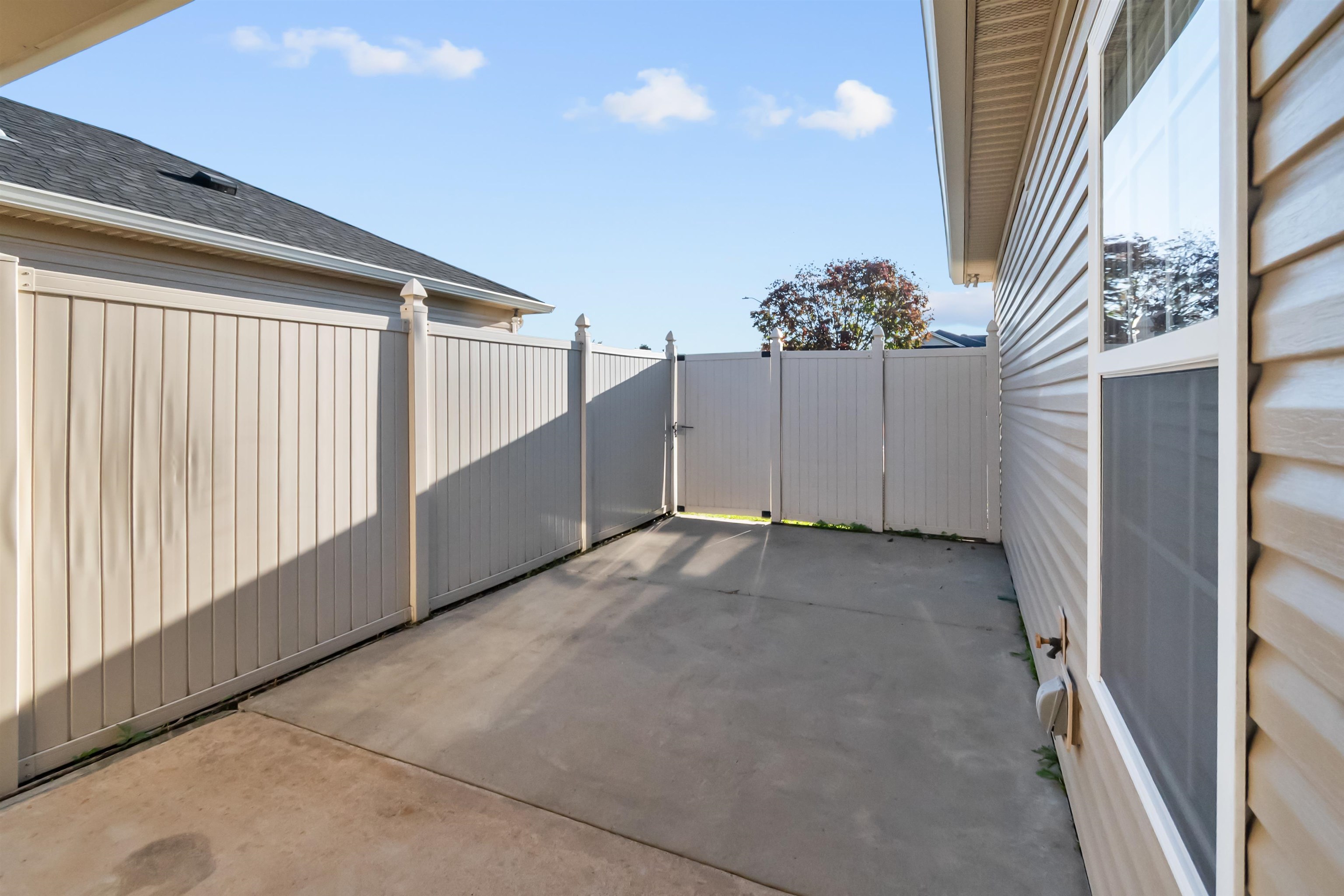2029 Trillium Gardens, Owensboro, Kentucky 42303, 2 Bedrooms Bedrooms, ,2 BathroomsBathrooms,Condominium,For Sale,Trillium Gardens,93384