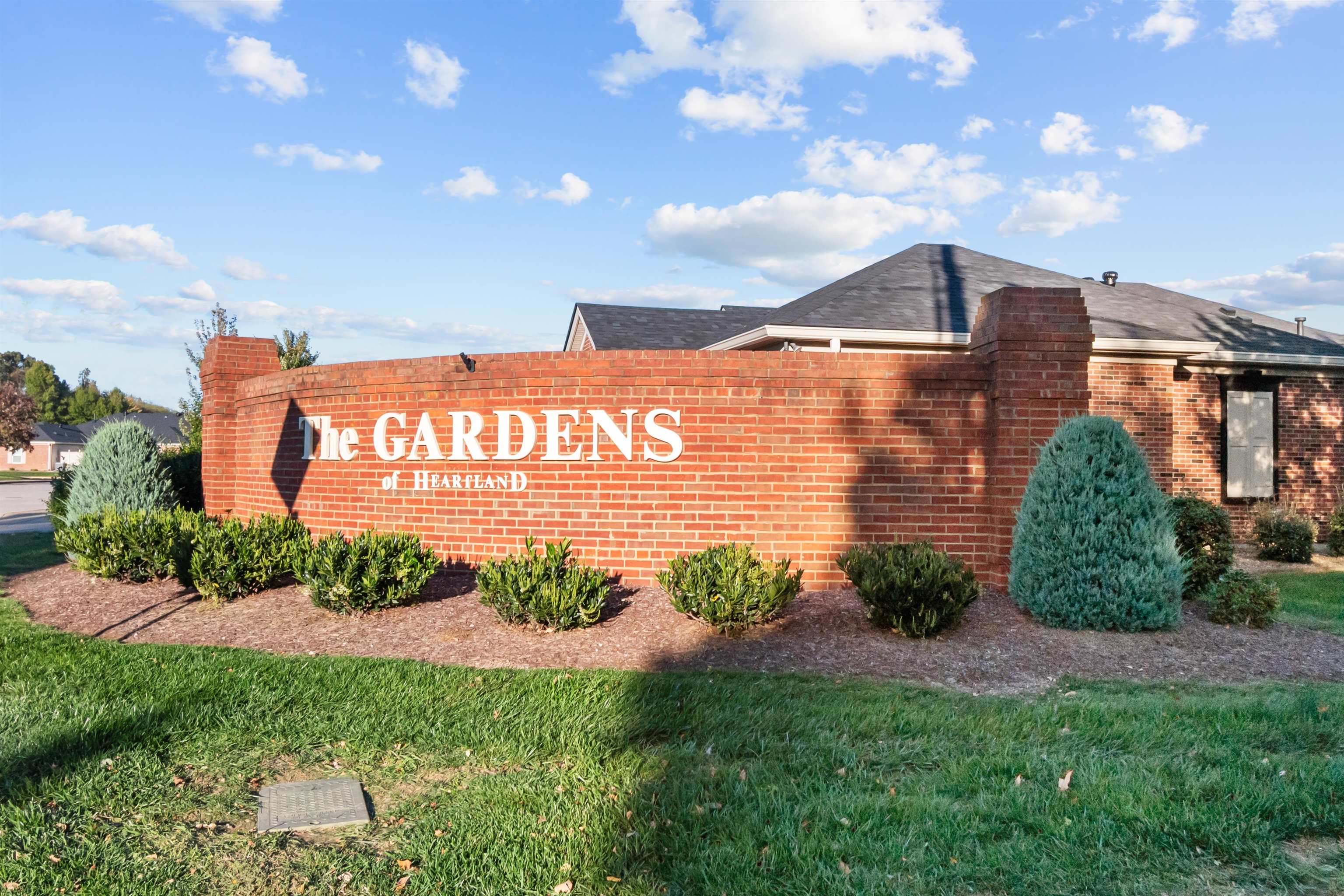2029 Trillium Gardens, Owensboro, Kentucky 42303, 2 Bedrooms Bedrooms, ,2 BathroomsBathrooms,Condominium,For Sale,Trillium Gardens,93384