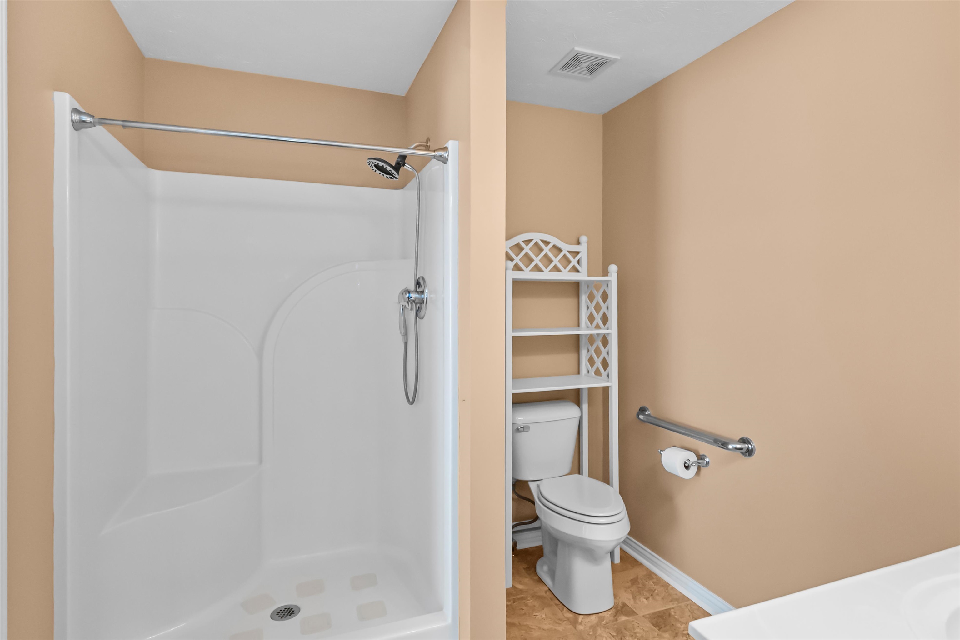2029 Trillium Gardens, Owensboro, Kentucky 42303, 2 Bedrooms Bedrooms, ,2 BathroomsBathrooms,Condominium,For Sale,Trillium Gardens,93384