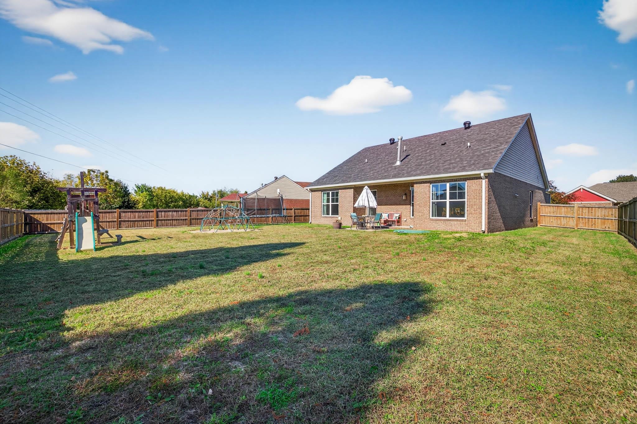 2242 Meadowhill Lane, Utica, Kentucky 42376, 3 Bedrooms Bedrooms, ,2 BathroomsBathrooms,Single Family Residence,For Sale,Meadowhill Lane,93386