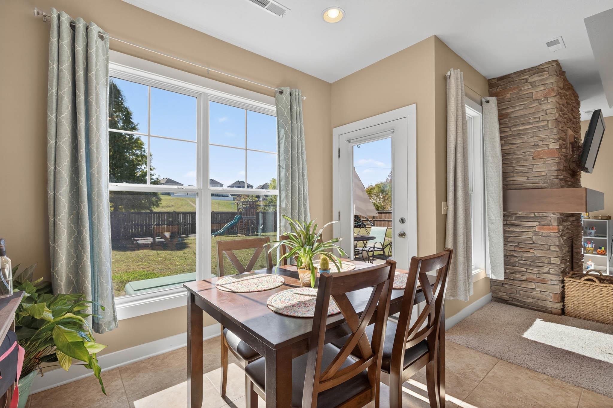 2242 Meadowhill Lane, Utica, Kentucky 42376, 3 Bedrooms Bedrooms, ,2 BathroomsBathrooms,Single Family Residence,For Sale,Meadowhill Lane,93386