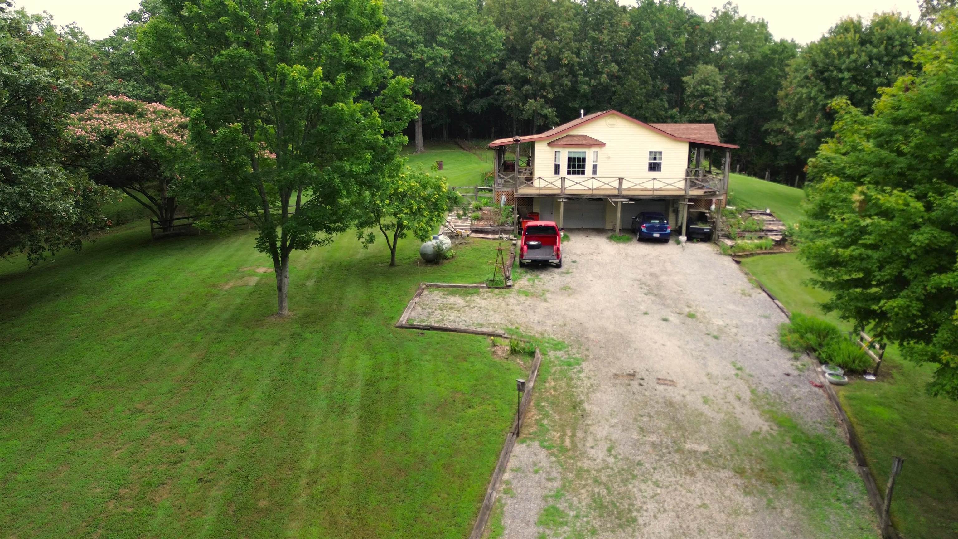 1020 Yates Chapel Rd, Cecilia, Kentucky 42724, 3 Bedrooms Bedrooms, ,2 BathroomsBathrooms,Single Family Residence,For Sale,Yates Chapel Rd,93391