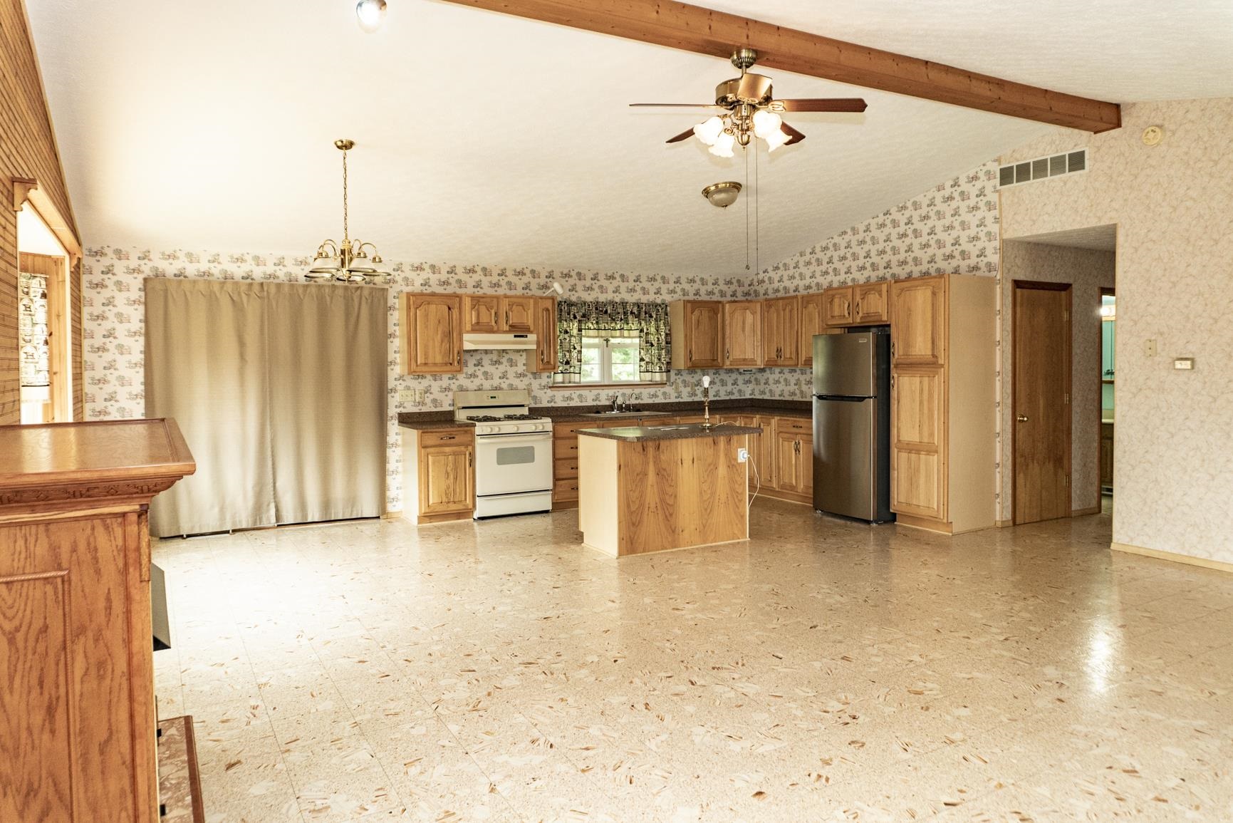 1020 Yates Chapel Rd, Cecilia, Kentucky 42724, 3 Bedrooms Bedrooms, ,2 BathroomsBathrooms,Single Family Residence,For Sale,Yates Chapel Rd,93391