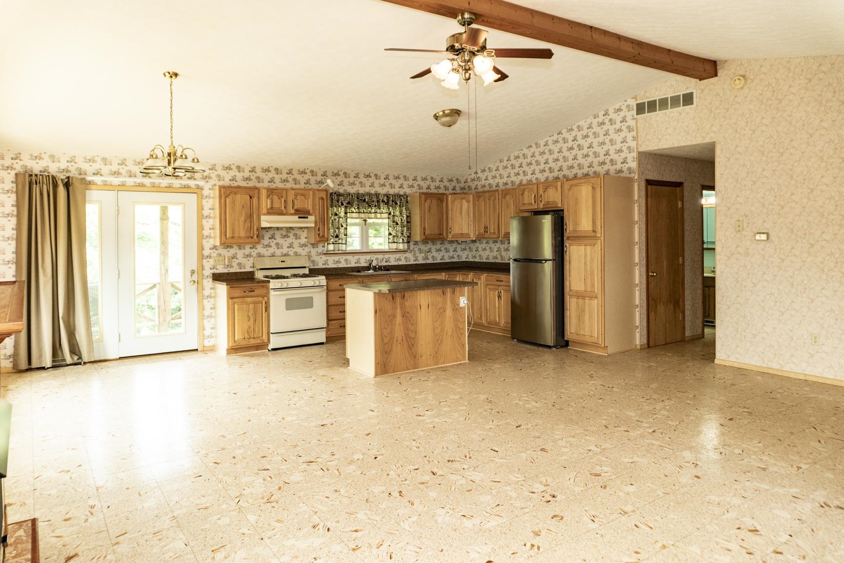 1020 Yates Chapel Rd, Cecilia, Kentucky 42724, 3 Bedrooms Bedrooms, ,2 BathroomsBathrooms,Single Family Residence,For Sale,Yates Chapel Rd,93391