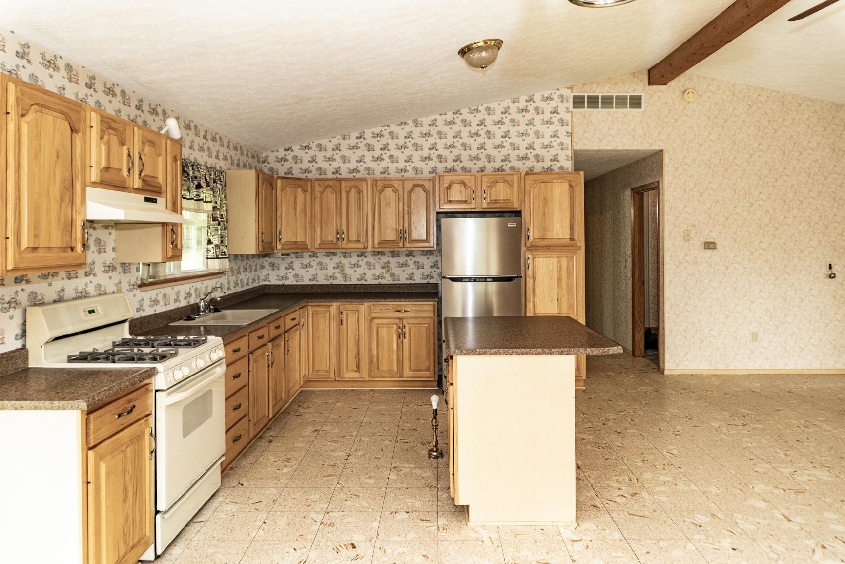 1020 Yates Chapel Rd, Cecilia, Kentucky 42724, 3 Bedrooms Bedrooms, ,2 BathroomsBathrooms,Single Family Residence,For Sale,Yates Chapel Rd,93391