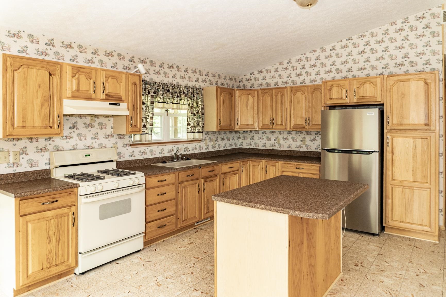1020 Yates Chapel Rd, Cecilia, Kentucky 42724, 3 Bedrooms Bedrooms, ,2 BathroomsBathrooms,Single Family Residence,For Sale,Yates Chapel Rd,93391