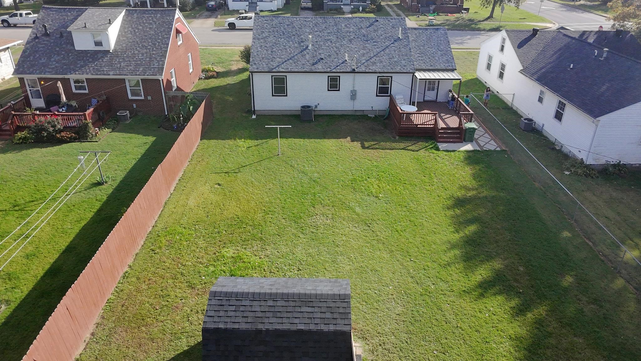 305 23Rd St, Owensboro, Kentucky 42303, 3 Bedrooms Bedrooms, ,2 BathroomsBathrooms,Single Family Residence,For Sale,23Rd St,93392