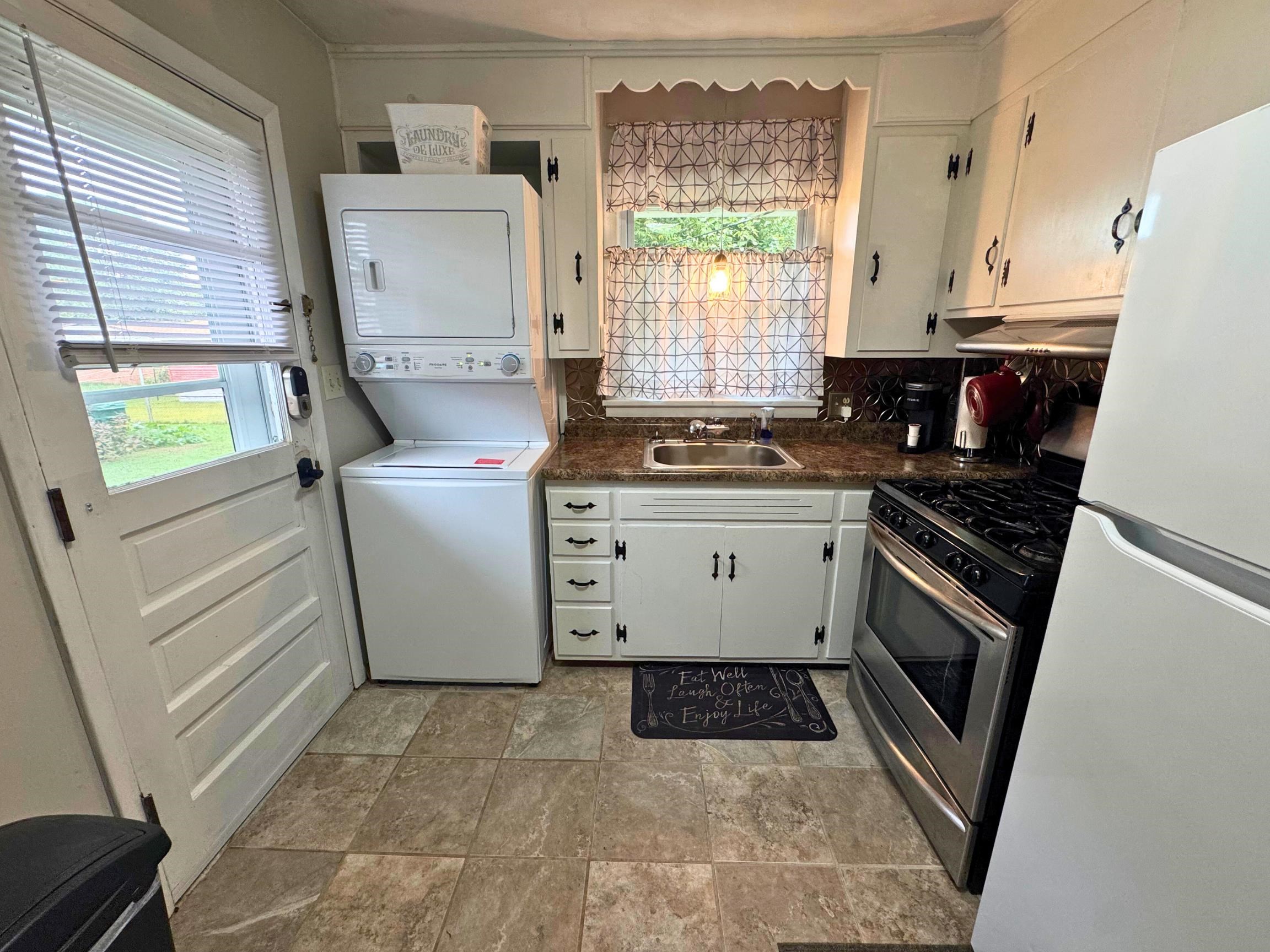1205 Carter Road, Owensboro, Kentucky 42301, 1 Bedroom Bedrooms, ,1 BathroomBathrooms,Duplex,For Sale,Carter Road,93393