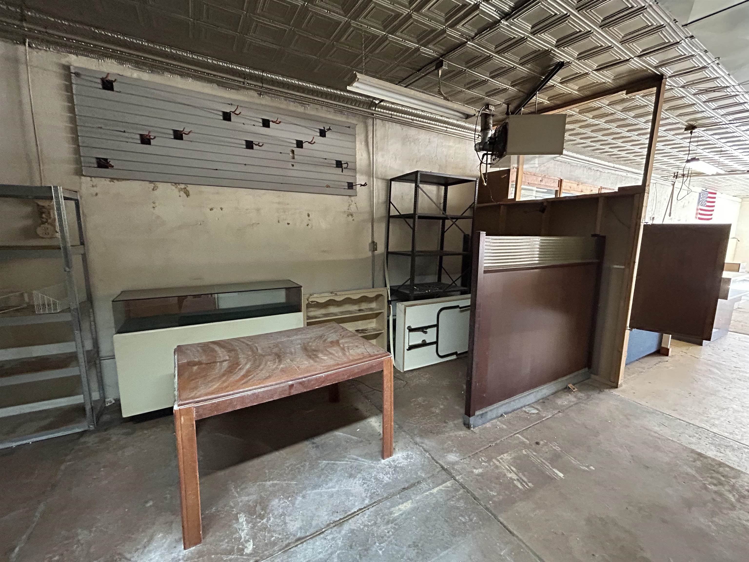 219 Main St, Hartford, Kentucky 42347, ,Business,For Sale,Main St,93398