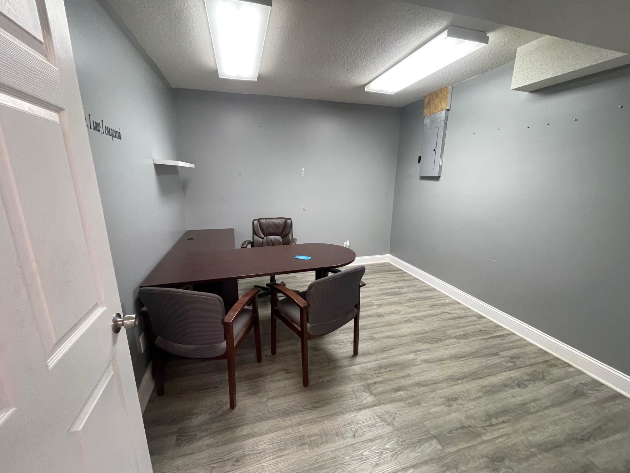 2630 New Hartford Rd, Owensboro, Kentucky 42303, ,Office,For Sale,New Hartford Rd,93399