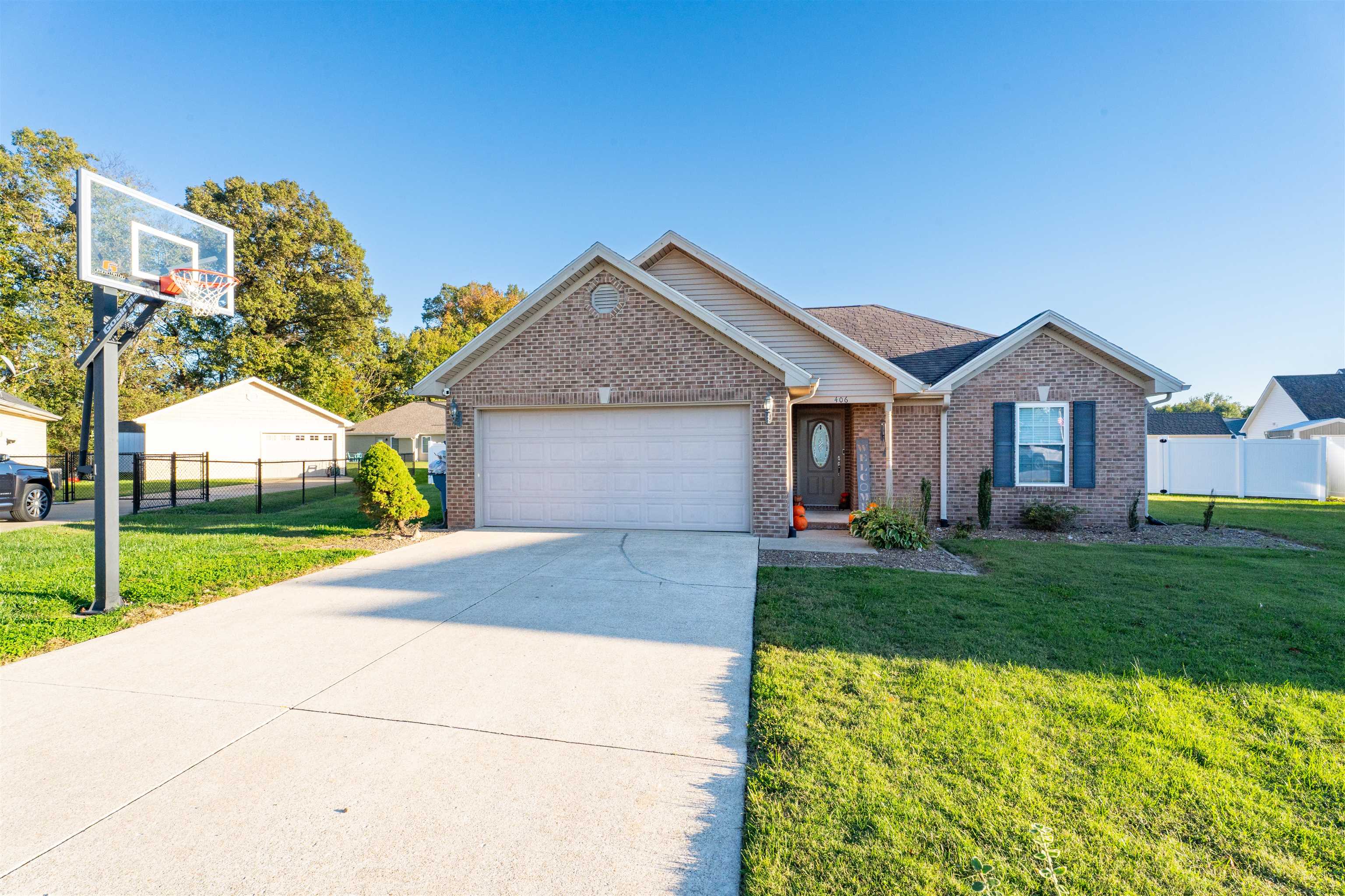 406 Bluegrass Drive, Lewisport, Kentucky 42351, 3 Bedrooms Bedrooms, ,2 BathroomsBathrooms,Single Family Residence,For Sale,Bluegrass Drive,93400